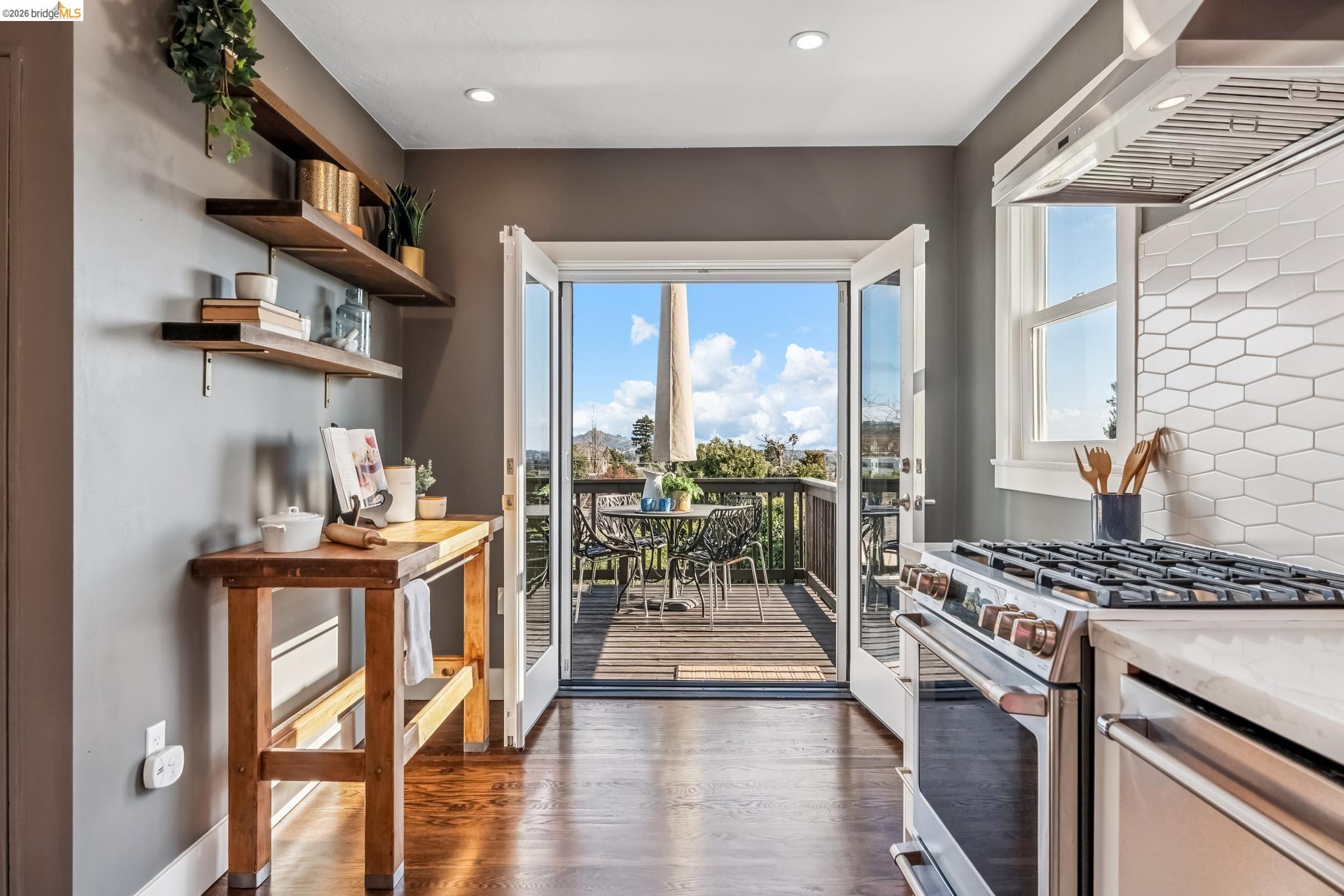 Detail Gallery Image 21 of 59 For 2832 Monticello Ave, Oakland,  CA 94619 - 3 Beds | 1 Baths