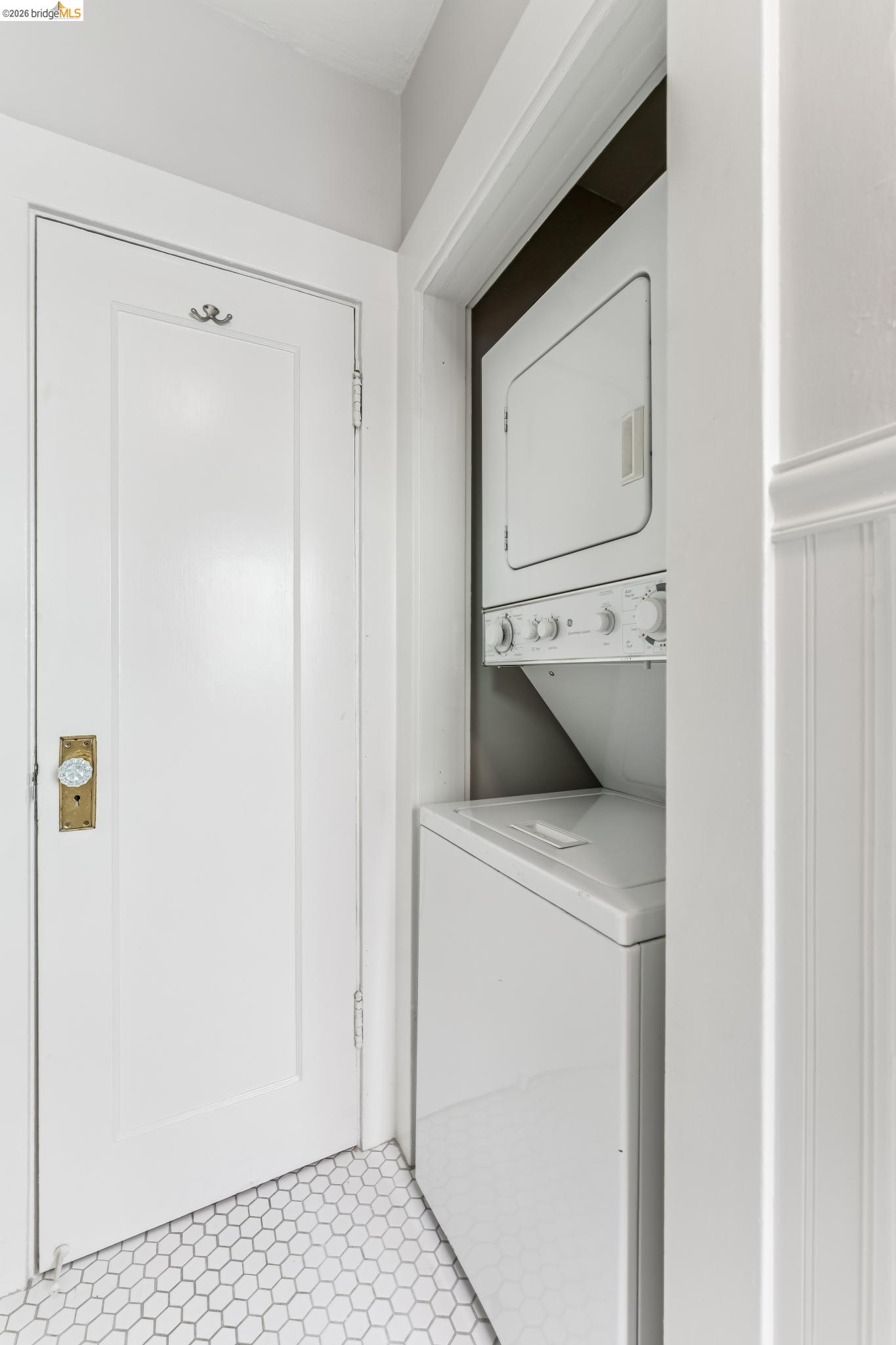 Detail Gallery Image 34 of 59 For 2832 Monticello Ave, Oakland,  CA 94619 - 3 Beds | 1 Baths