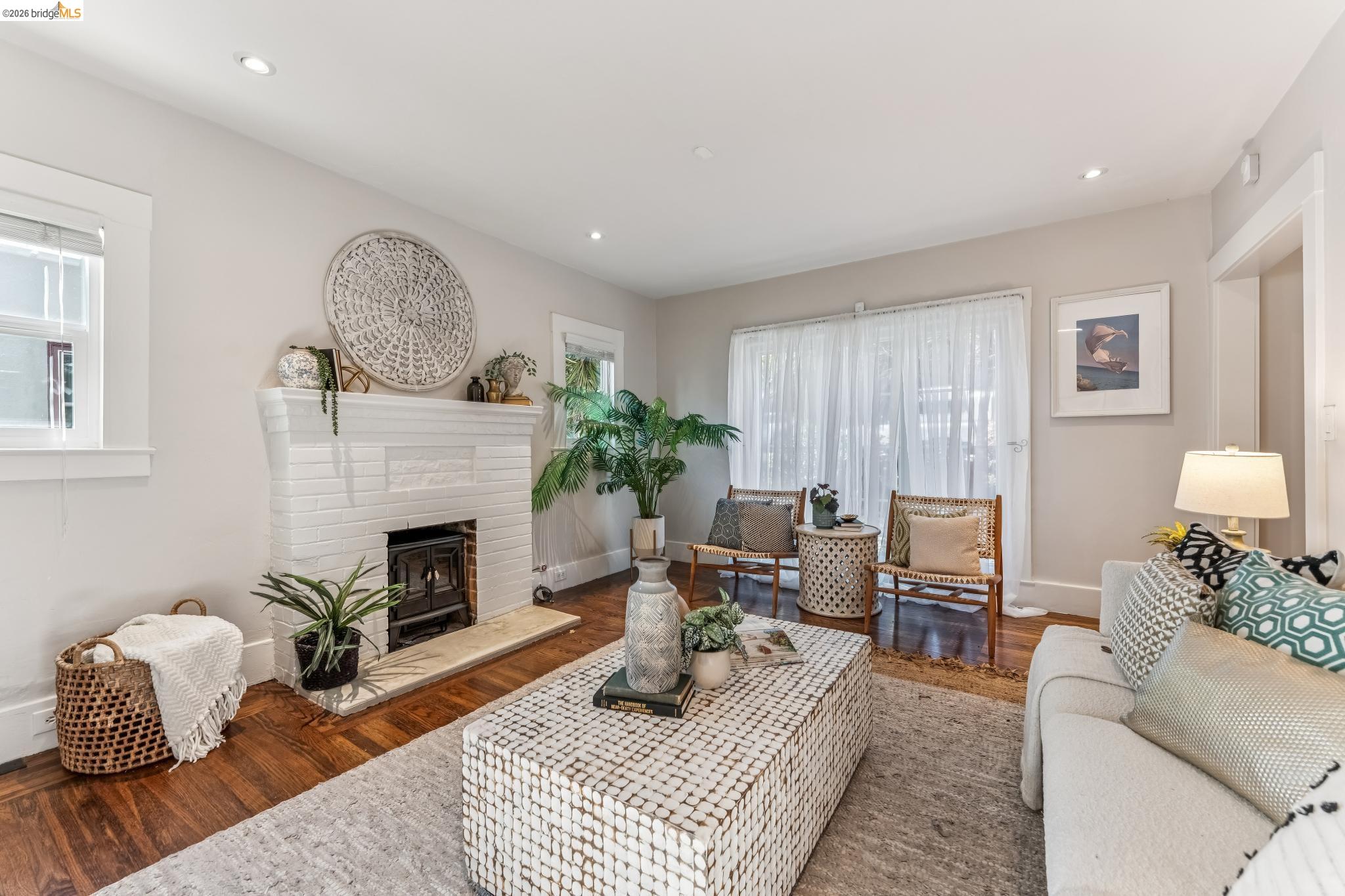 Detail Gallery Image 8 of 59 For 2832 Monticello Ave, Oakland,  CA 94619 - 3 Beds | 1 Baths