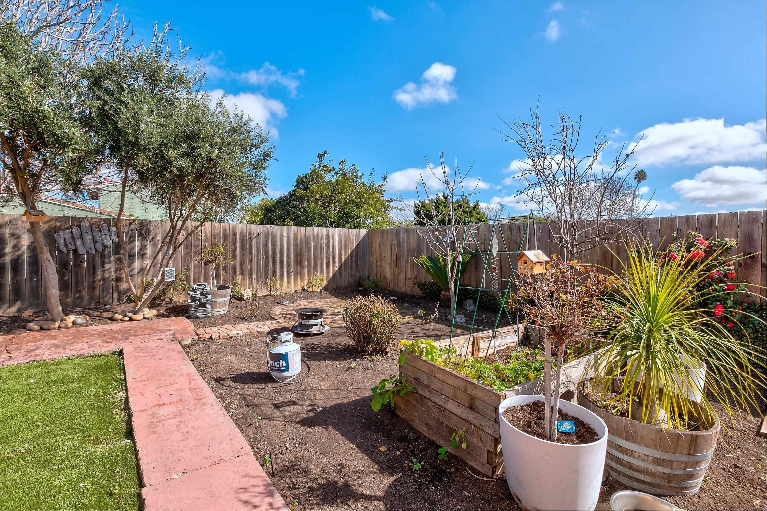 Detail Gallery Image 17 of 22 For 18434 Hunter Ave, San Lorenzo,  CA 94541 - 3 Beds | 1/1 Baths