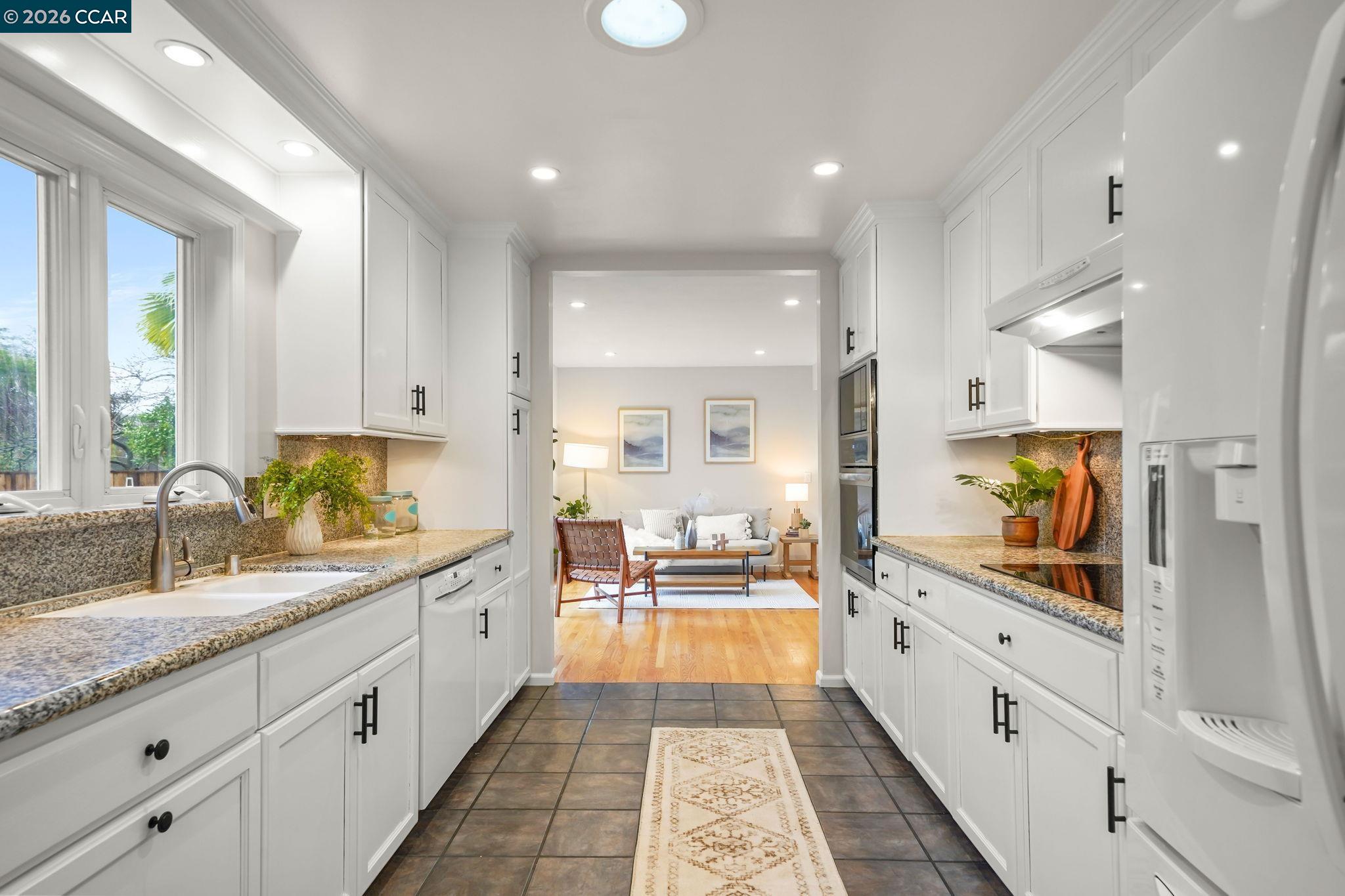 Detail Gallery Image 14 of 40 For 3041 Pruneridge Avenue, Santa Clara,  CA 95051 - 4 Beds | 3/1 Baths