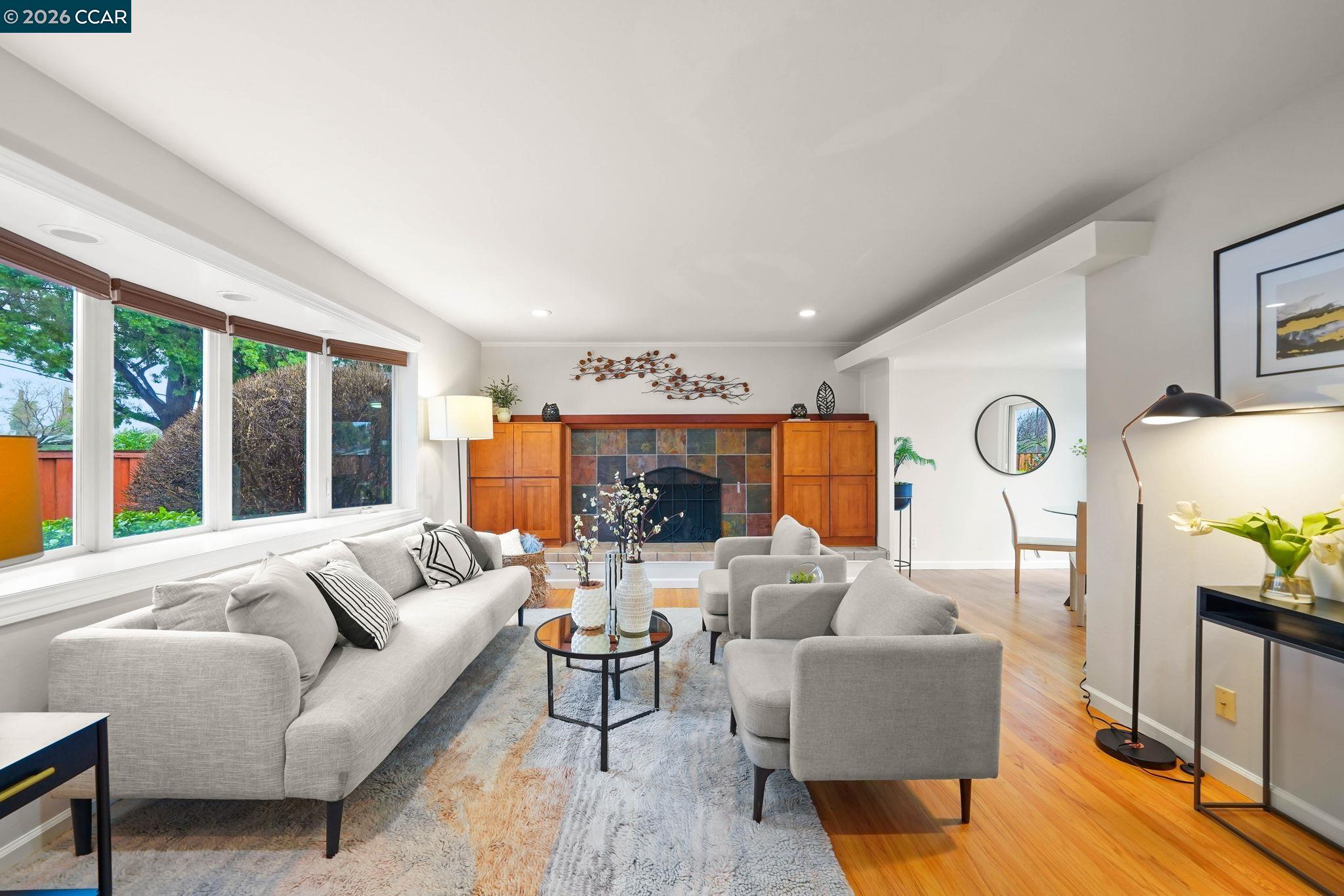 Detail Gallery Image 4 of 40 For 3041 Pruneridge Avenue, Santa Clara,  CA 95051 - 4 Beds | 3/1 Baths