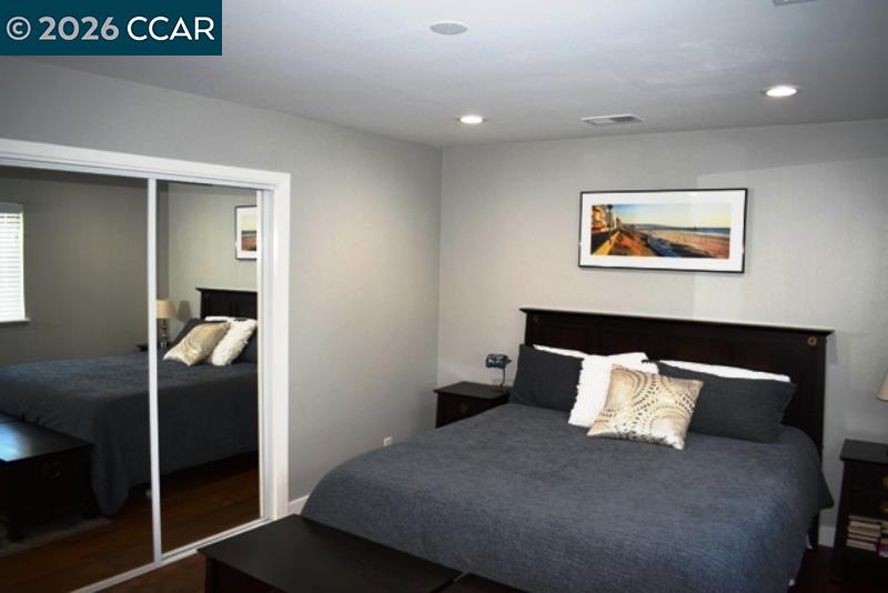 Detail Gallery Image 15 of 21 For 136 Pacific Ave, Pacifica,  CA 94044 - 3 Beds | 2 Baths