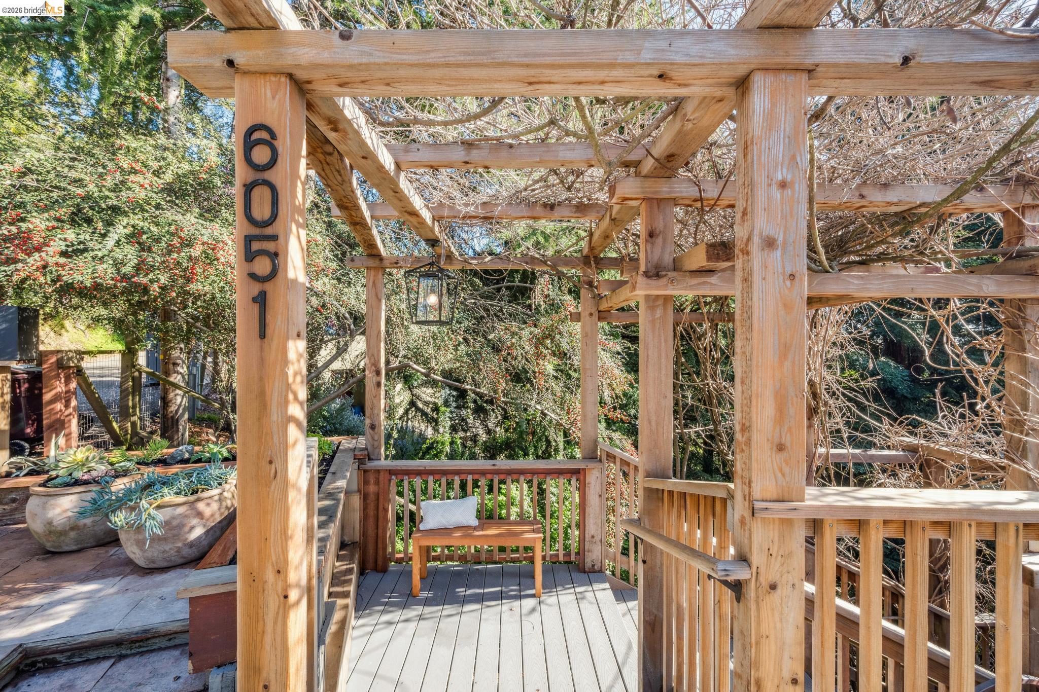 Detail Gallery Image 2 of 59 For 6051 Westover Dr, Oakland,  CA 94611 - 4 Beds | 3 Baths