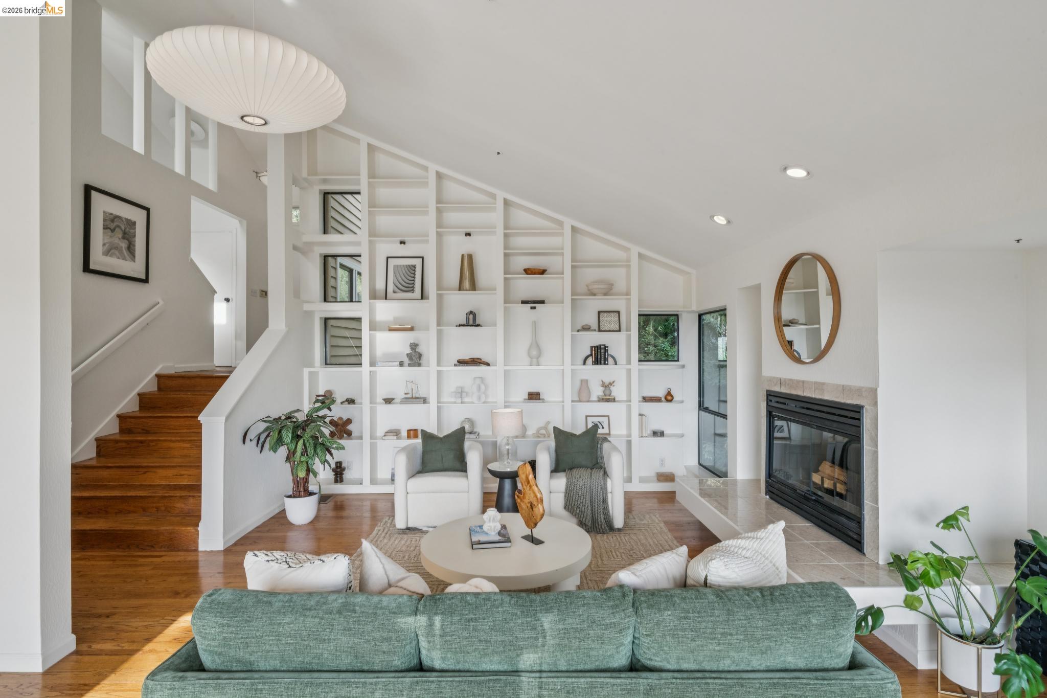 Detail Gallery Image 12 of 59 For 6051 Westover Dr, Oakland,  CA 94611 - 4 Beds | 3 Baths