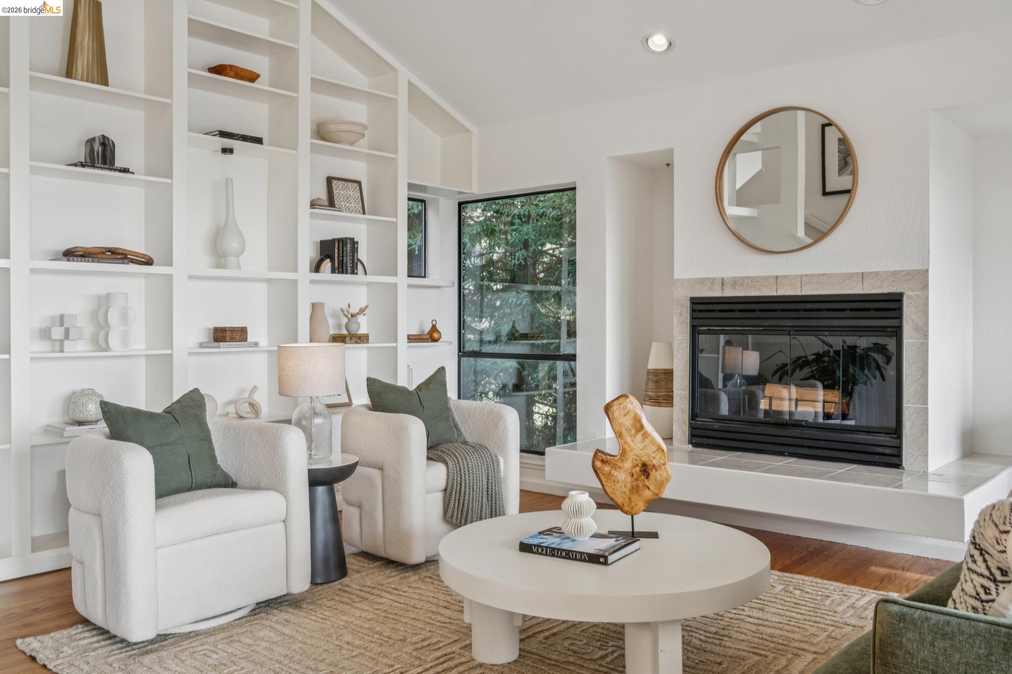 Detail Gallery Image 14 of 59 For 6051 Westover Dr, Oakland,  CA 94611 - 4 Beds | 3 Baths