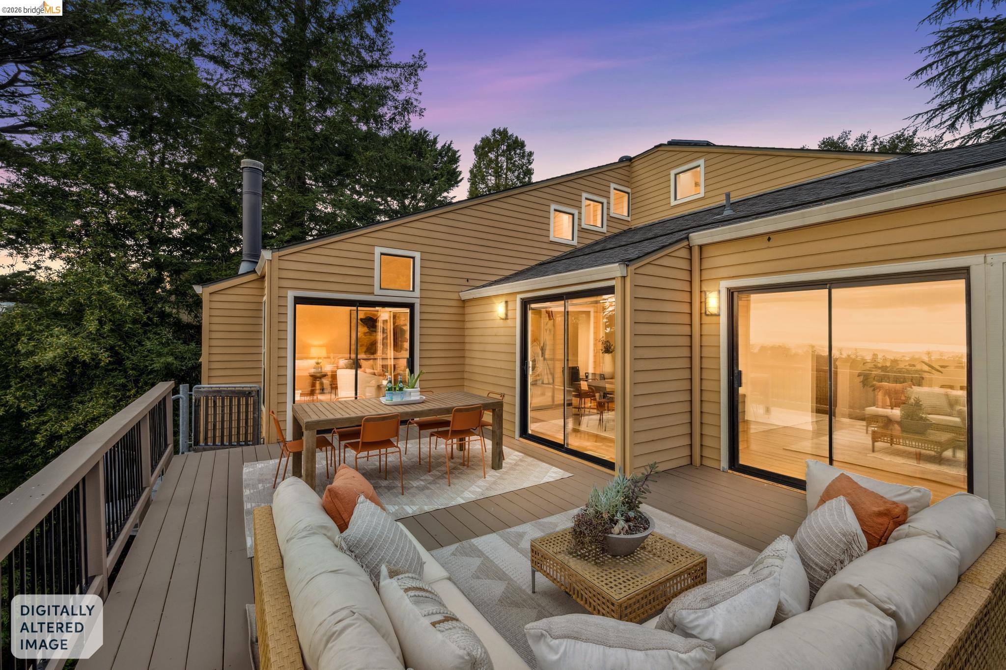 Detail Gallery Image 24 of 59 For 6051 Westover Dr, Oakland,  CA 94611 - 4 Beds | 3 Baths