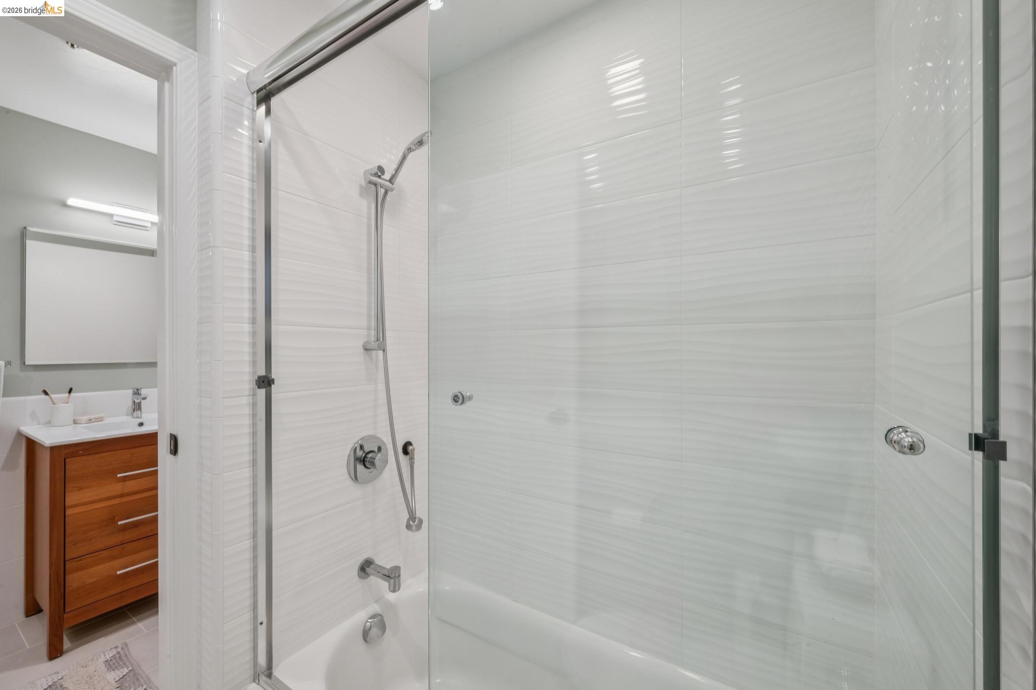 Detail Gallery Image 52 of 59 For 6051 Westover Dr, Oakland,  CA 94611 - 4 Beds | 3 Baths