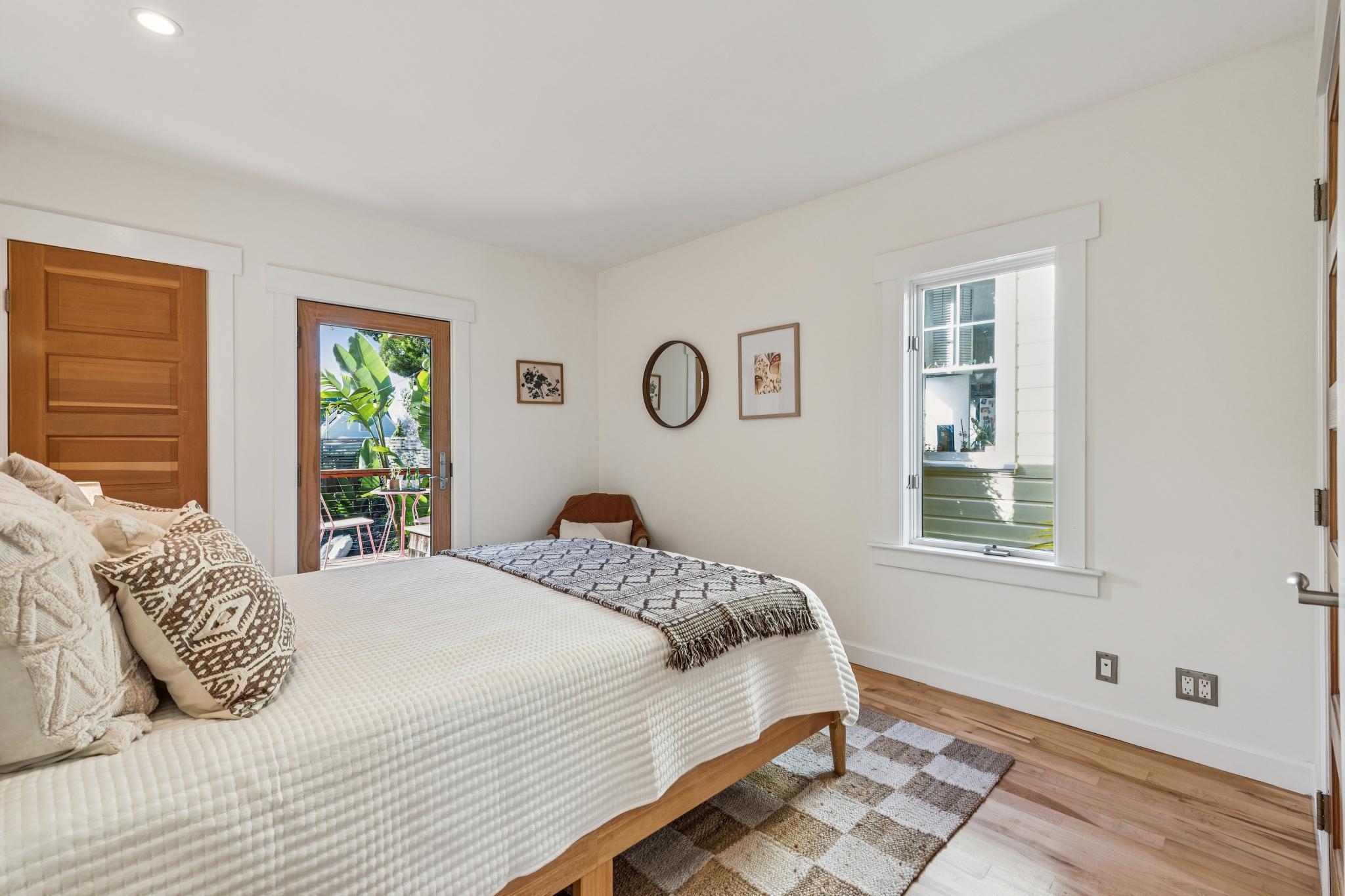 Detail Gallery Image 25 of 59 For 6445 Irwin Ct, Oakland,  CA 94609 - 3 Beds | 2 Baths