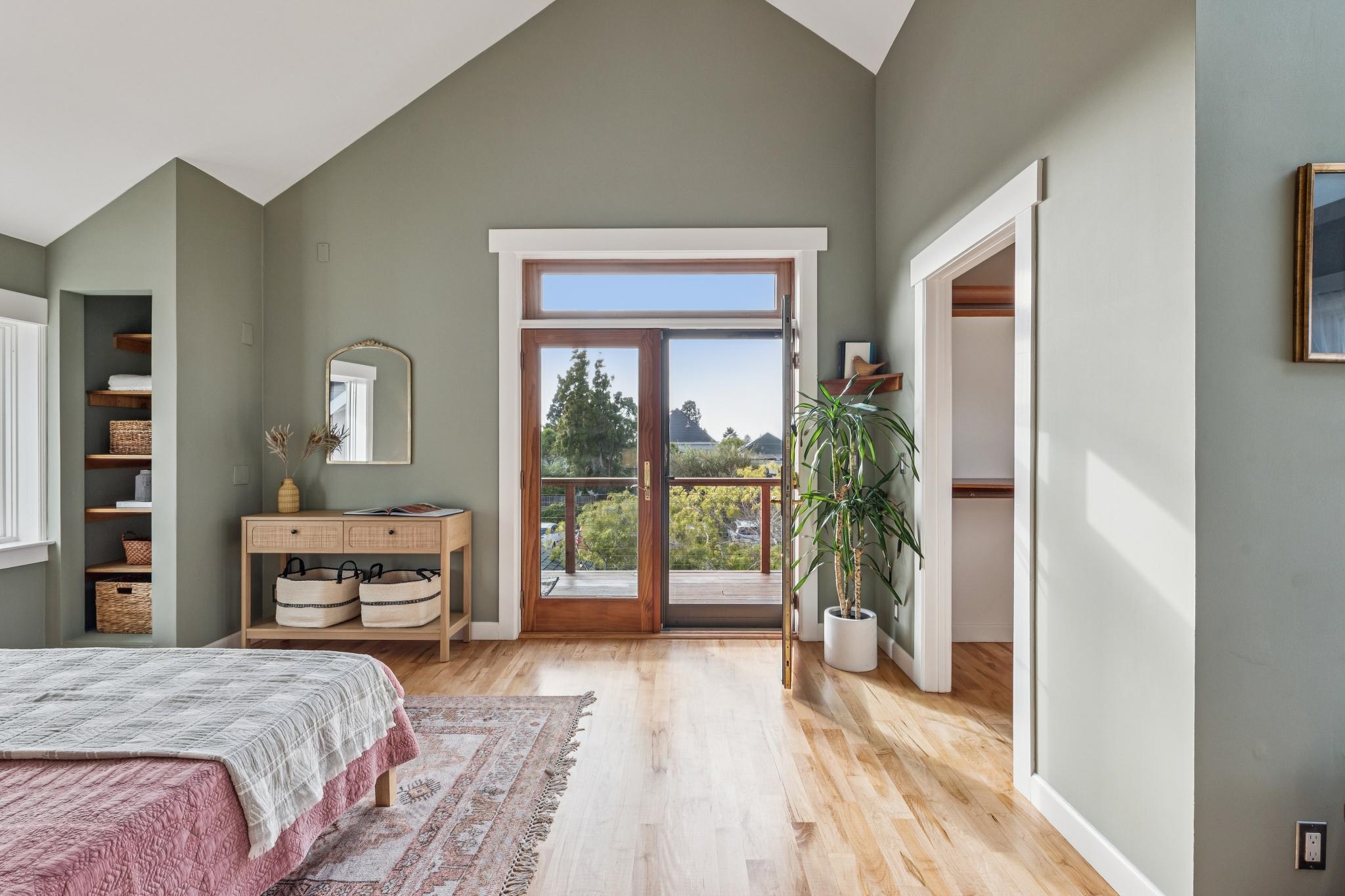 Detail Gallery Image 29 of 59 For 6445 Irwin Ct, Oakland,  CA 94609 - 3 Beds | 2 Baths