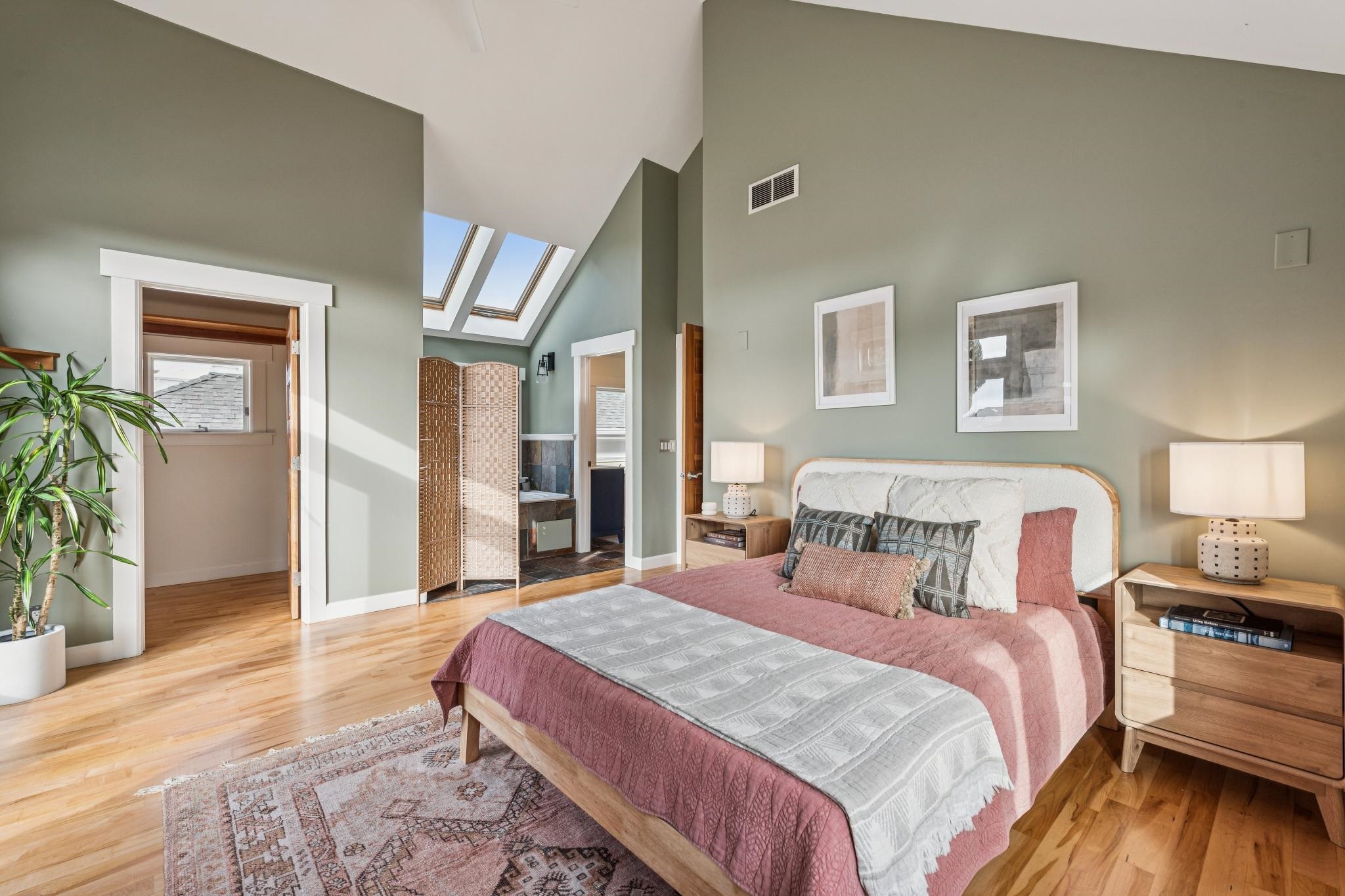 Detail Gallery Image 31 of 59 For 6445 Irwin Ct, Oakland,  CA 94609 - 3 Beds | 2 Baths