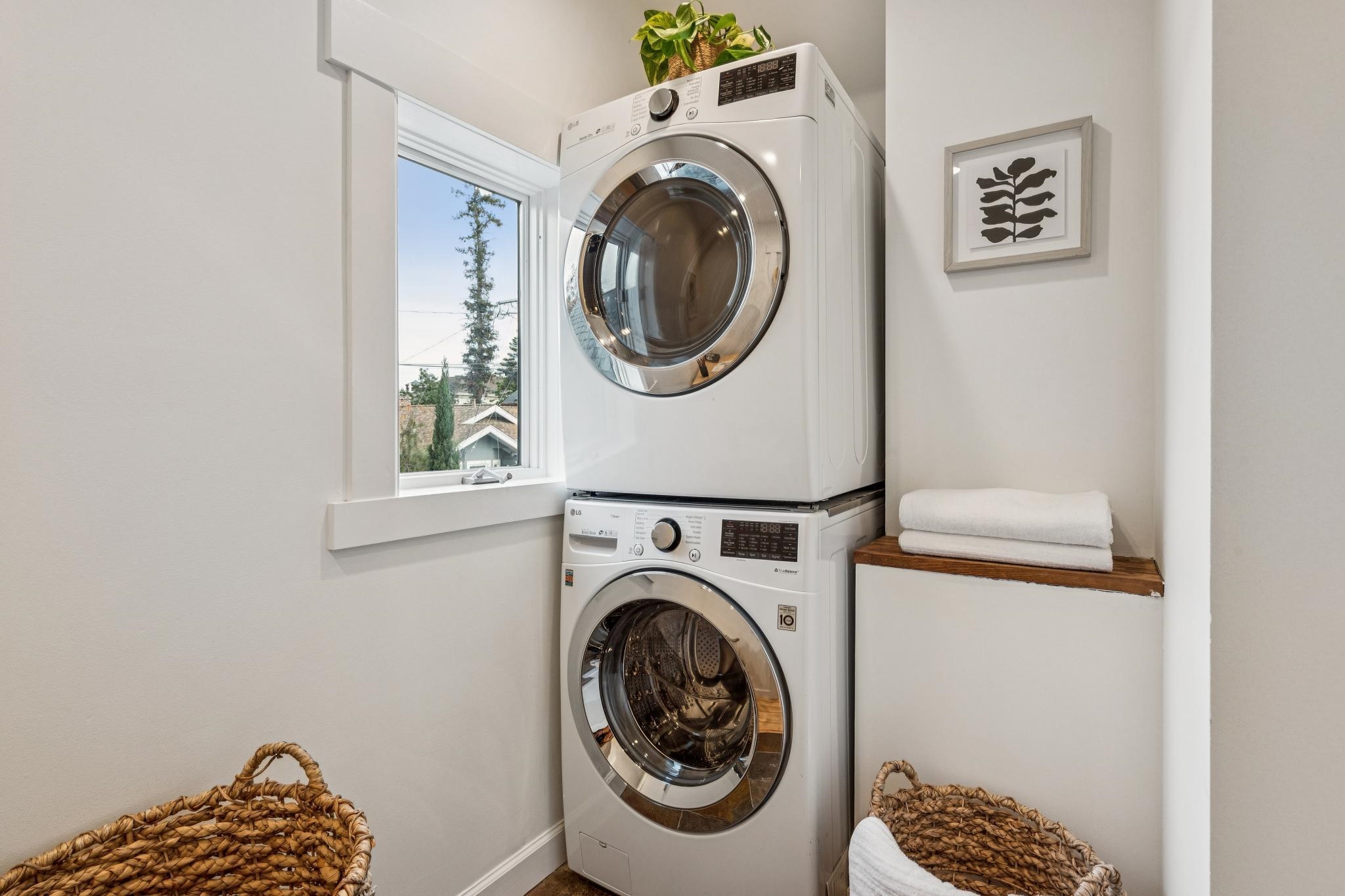 Detail Gallery Image 44 of 59 For 6445 Irwin Ct, Oakland,  CA 94609 - 3 Beds | 2 Baths