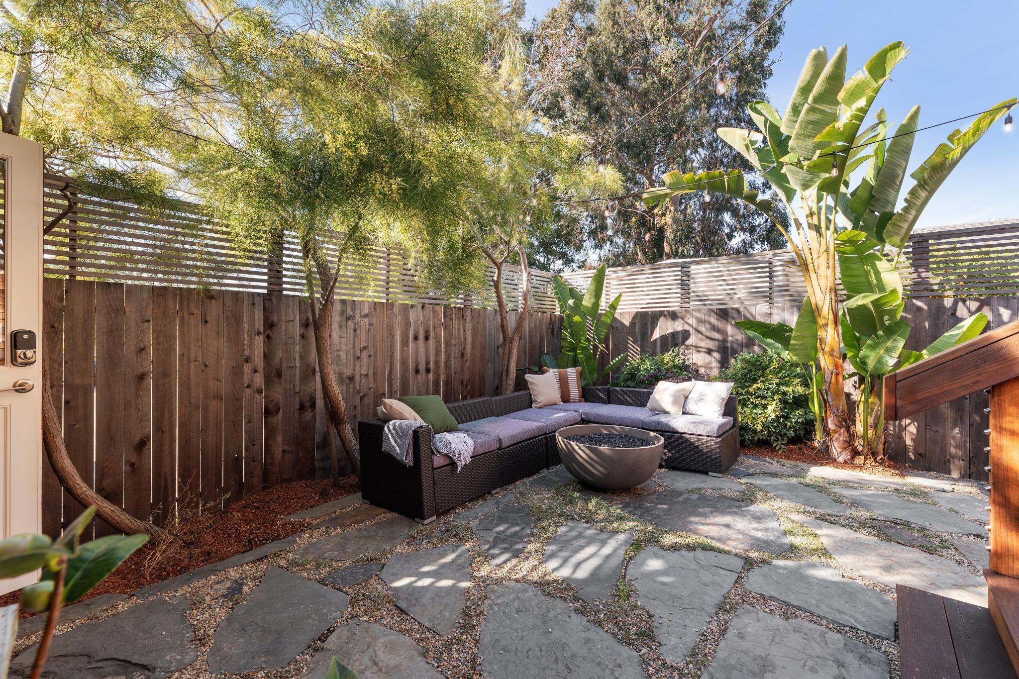 Detail Gallery Image 47 of 59 For 6445 Irwin Ct, Oakland,  CA 94609 - 3 Beds | 2 Baths