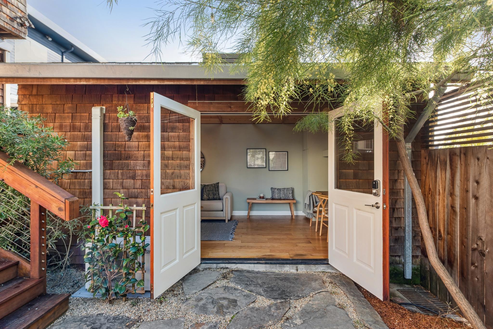 Detail Gallery Image 51 of 59 For 6445 Irwin Ct, Oakland,  CA 94609 - 3 Beds | 2 Baths