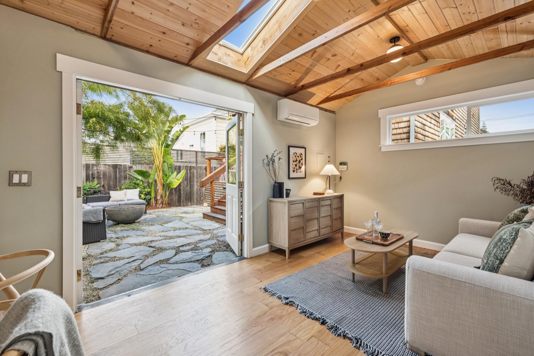 Detail Gallery Image 55 of 59 For 6445 Irwin Ct, Oakland,  CA 94609 - 3 Beds | 2 Baths