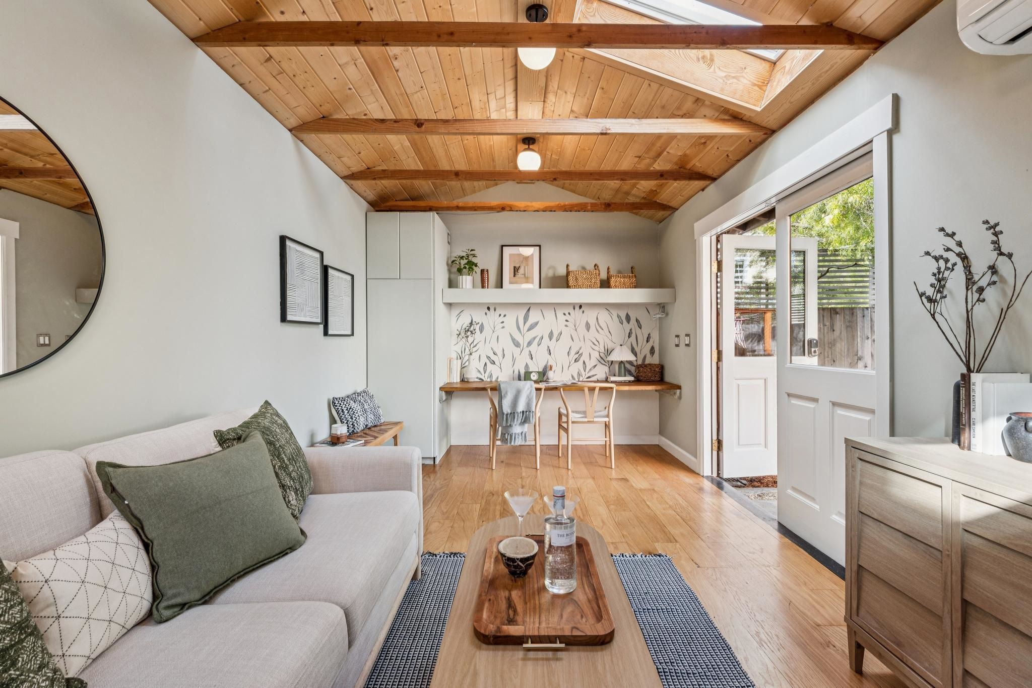 Detail Gallery Image 56 of 59 For 6445 Irwin Ct, Oakland,  CA 94609 - 3 Beds | 2 Baths