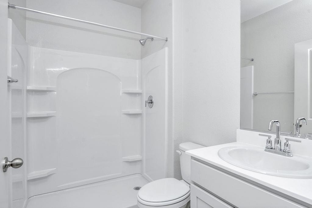 Detail Gallery Image 13 of 39 For 5416 Golden Eagle Street, Antioch,  CA 94531 - 4 Beds | 3 Baths