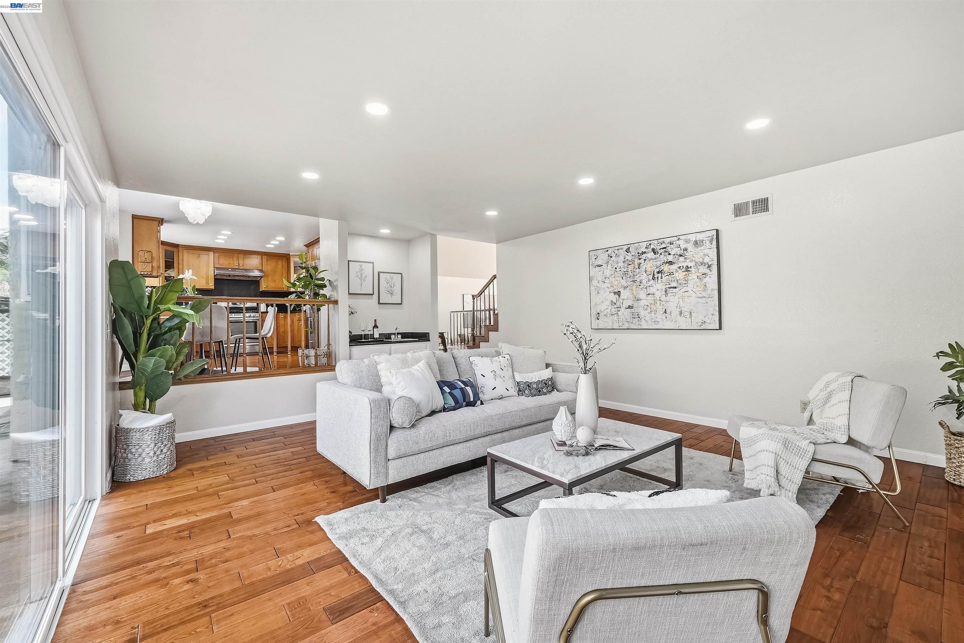 Detail Gallery Image 17 of 59 For 280 Summerford Cir, San Ramon,  CA 94583 - 4 Beds | 3 Baths