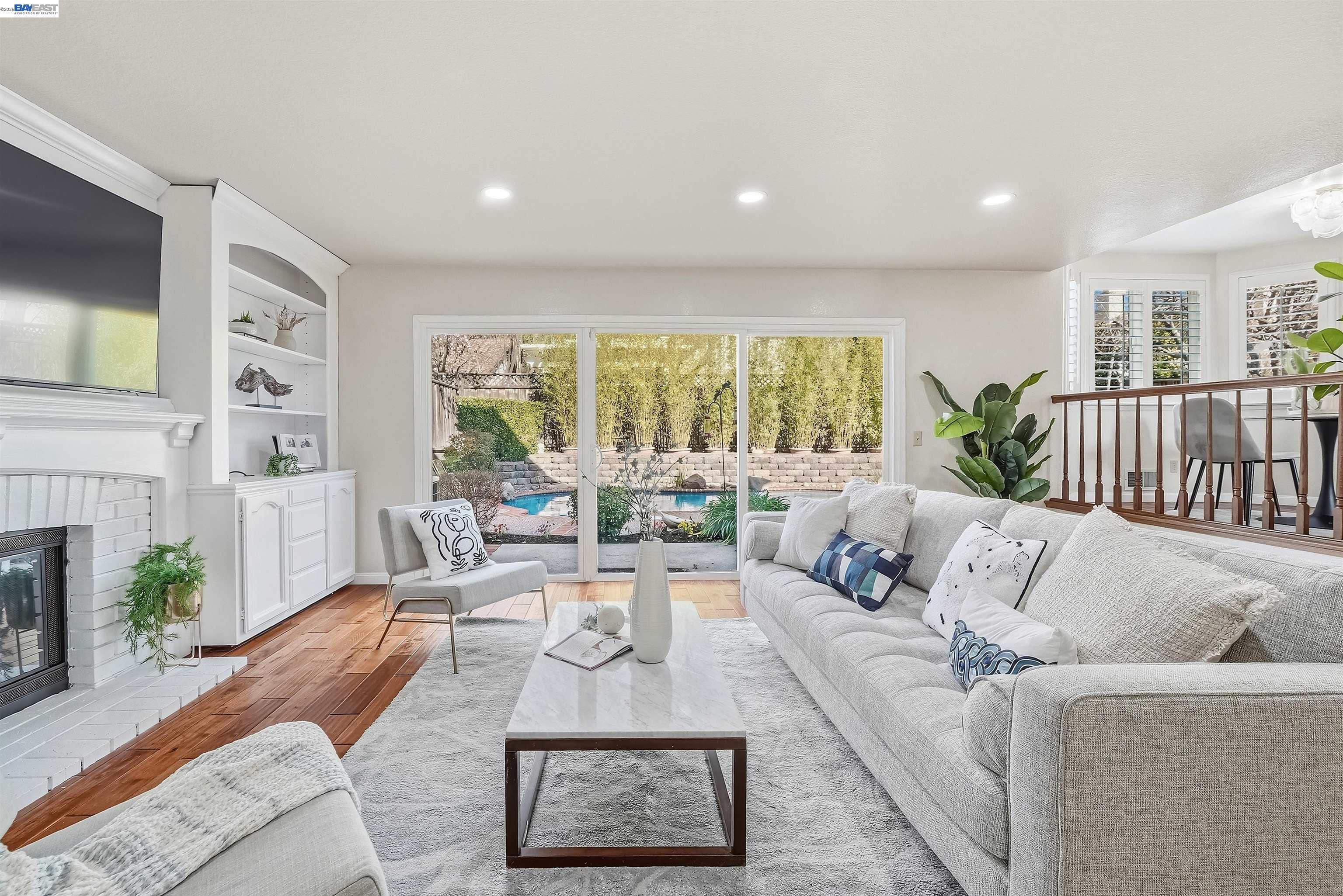 Detail Gallery Image 18 of 59 For 280 Summerford Cir, San Ramon,  CA 94583 - 4 Beds | 3 Baths