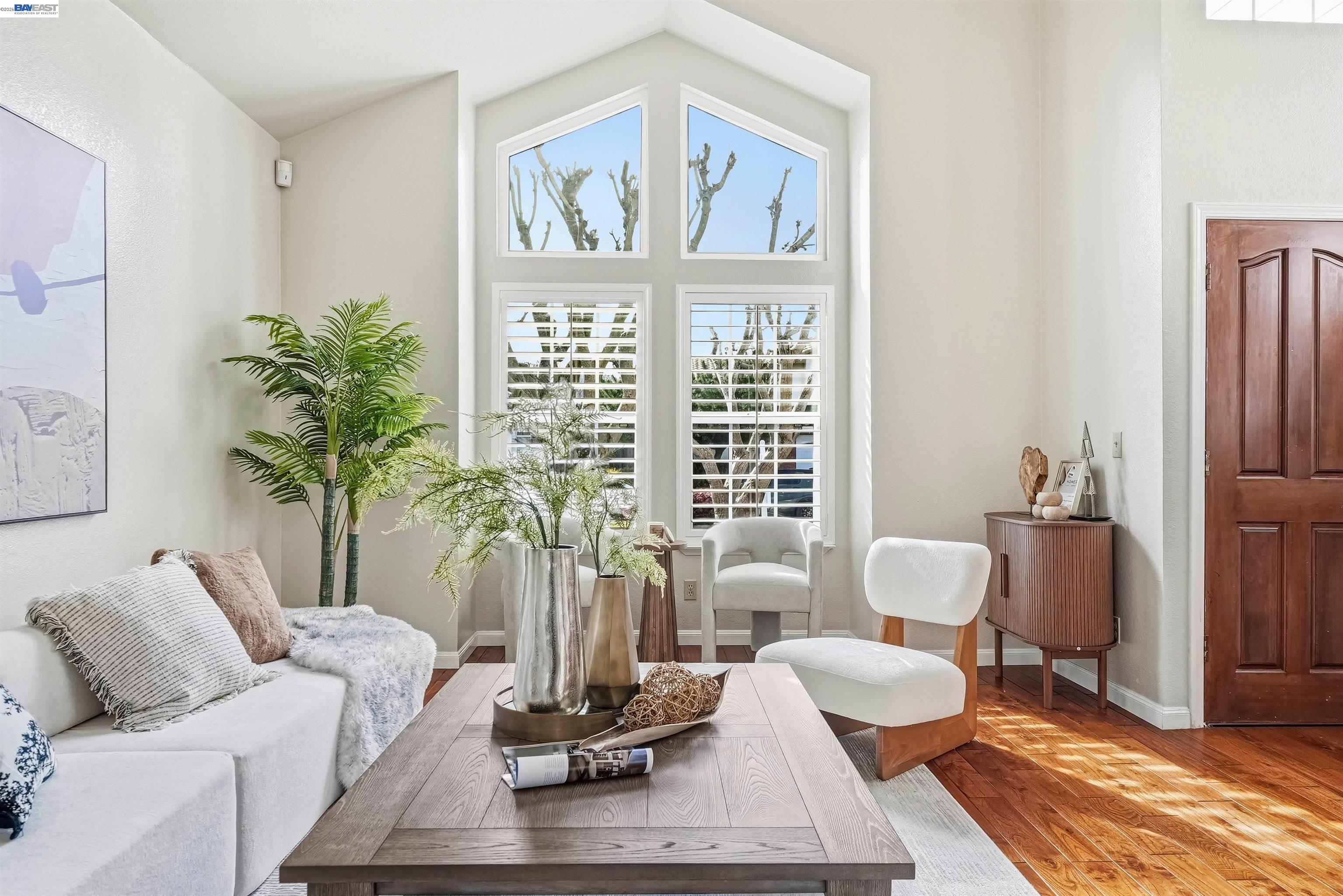 Detail Gallery Image 10 of 59 For 280 Summerford Cir, San Ramon,  CA 94583 - 4 Beds | 3 Baths