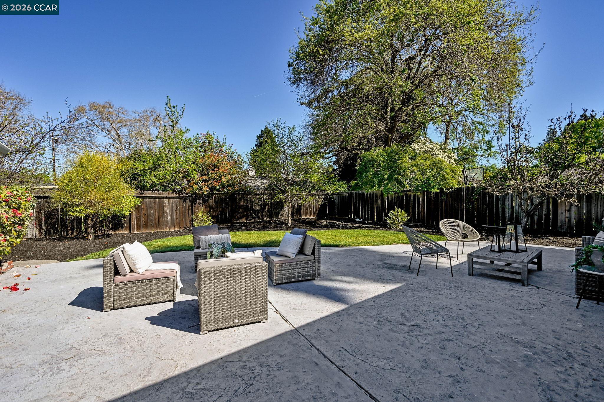Detail Gallery Image 23 of 42 For 98 Sylvia Dr, Pleasant Hill,  CA 94523 - 3 Beds | 2 Baths