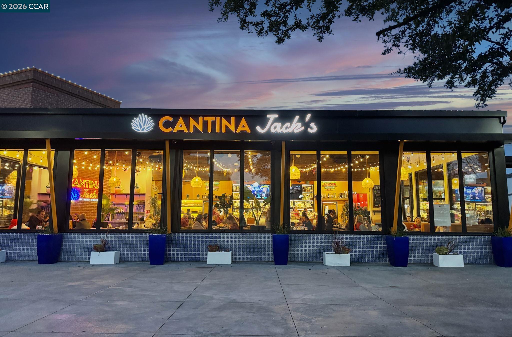 Detail Gallery Image 36 of 42 For 98 Sylvia Dr, Pleasant Hill,  CA 94523 - 3 Beds | 2 Baths