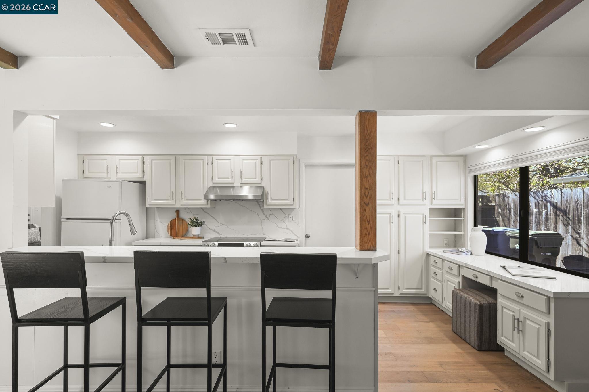 Detail Gallery Image 10 of 42 For 98 Sylvia Dr, Pleasant Hill,  CA 94523 - 3 Beds | 2 Baths