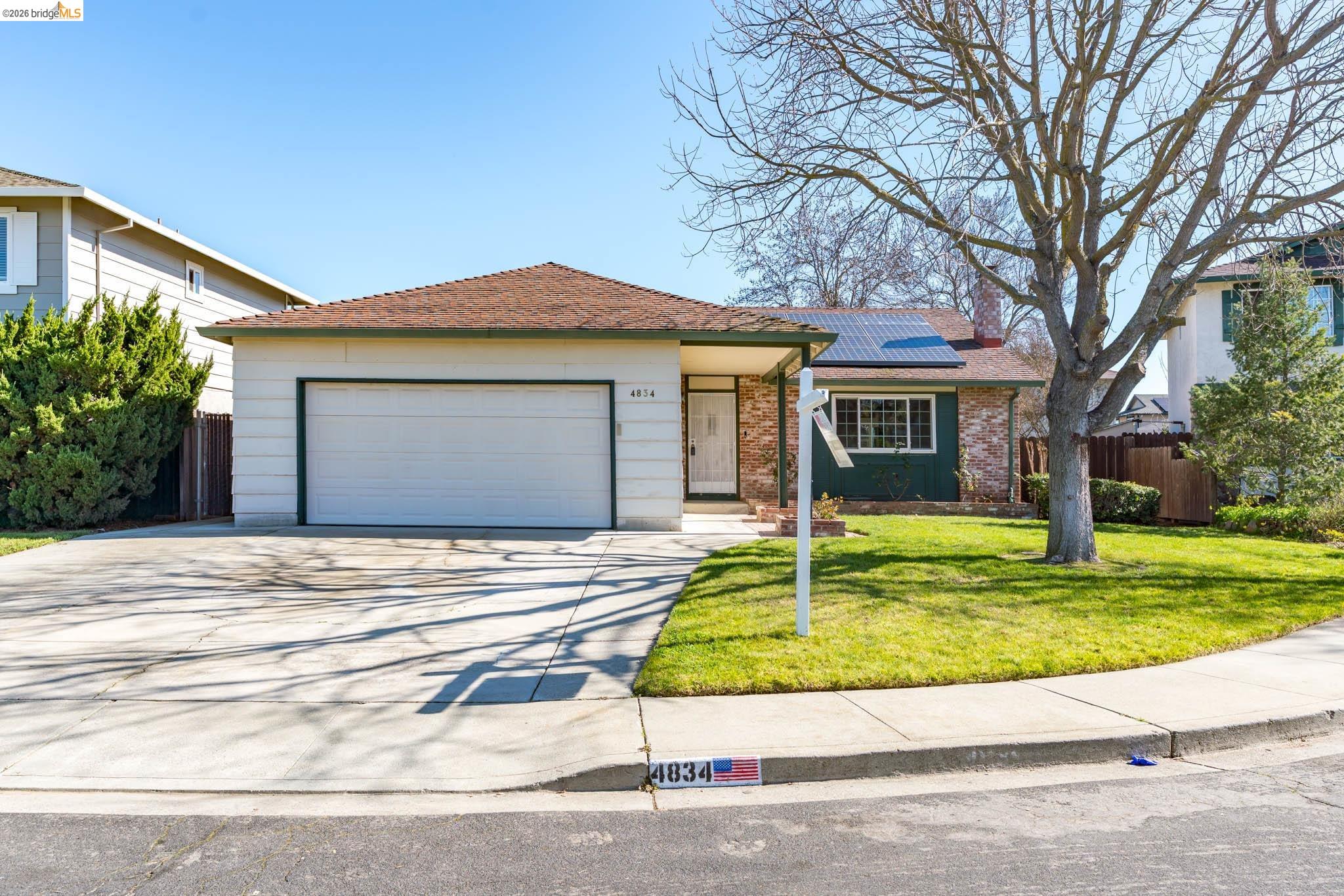 Front Image Thumbnail for EB41124270