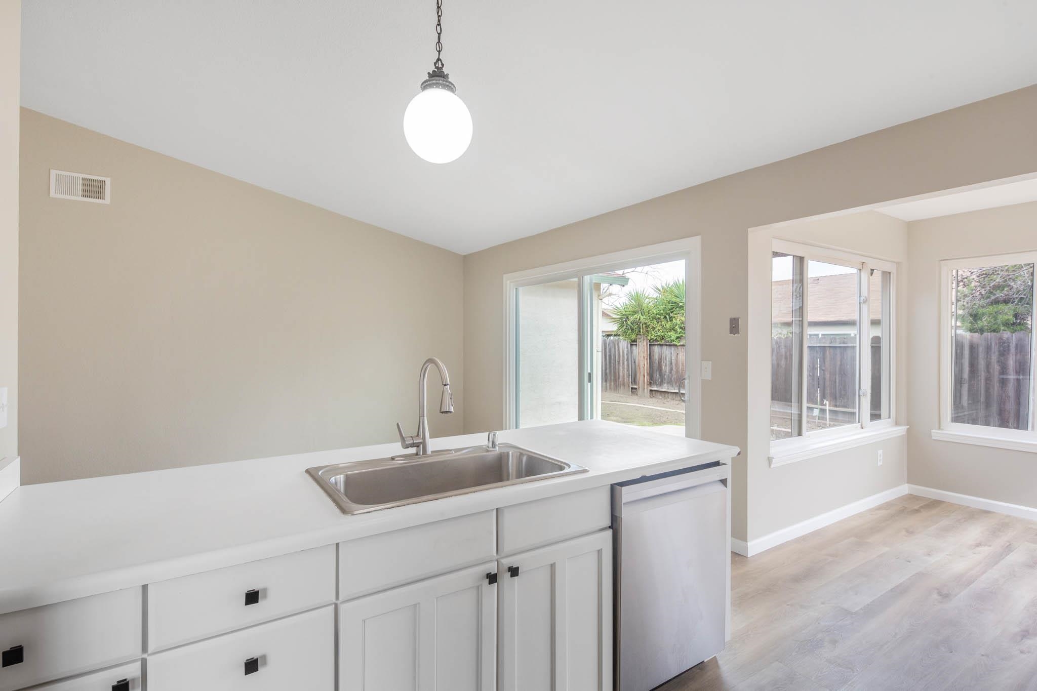 Detail Gallery Image 4 of 43 For 4834 Chablis Ct, Oakley,  CA 94561 - 4 Beds | 2 Baths