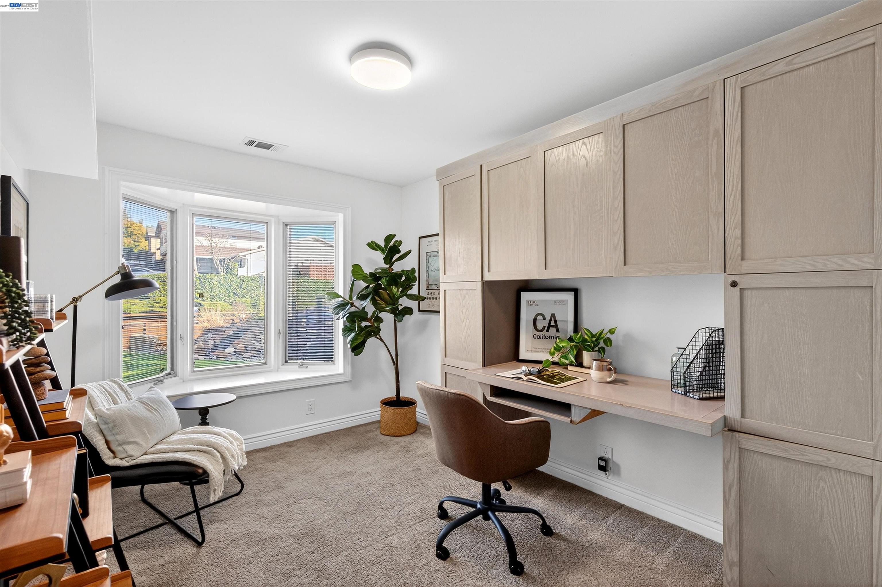 Detail Gallery Image 22 of 59 For 137 Chelsea Hills Dr, Benicia,  CA 94510 - 6 Beds | 3/1 Baths