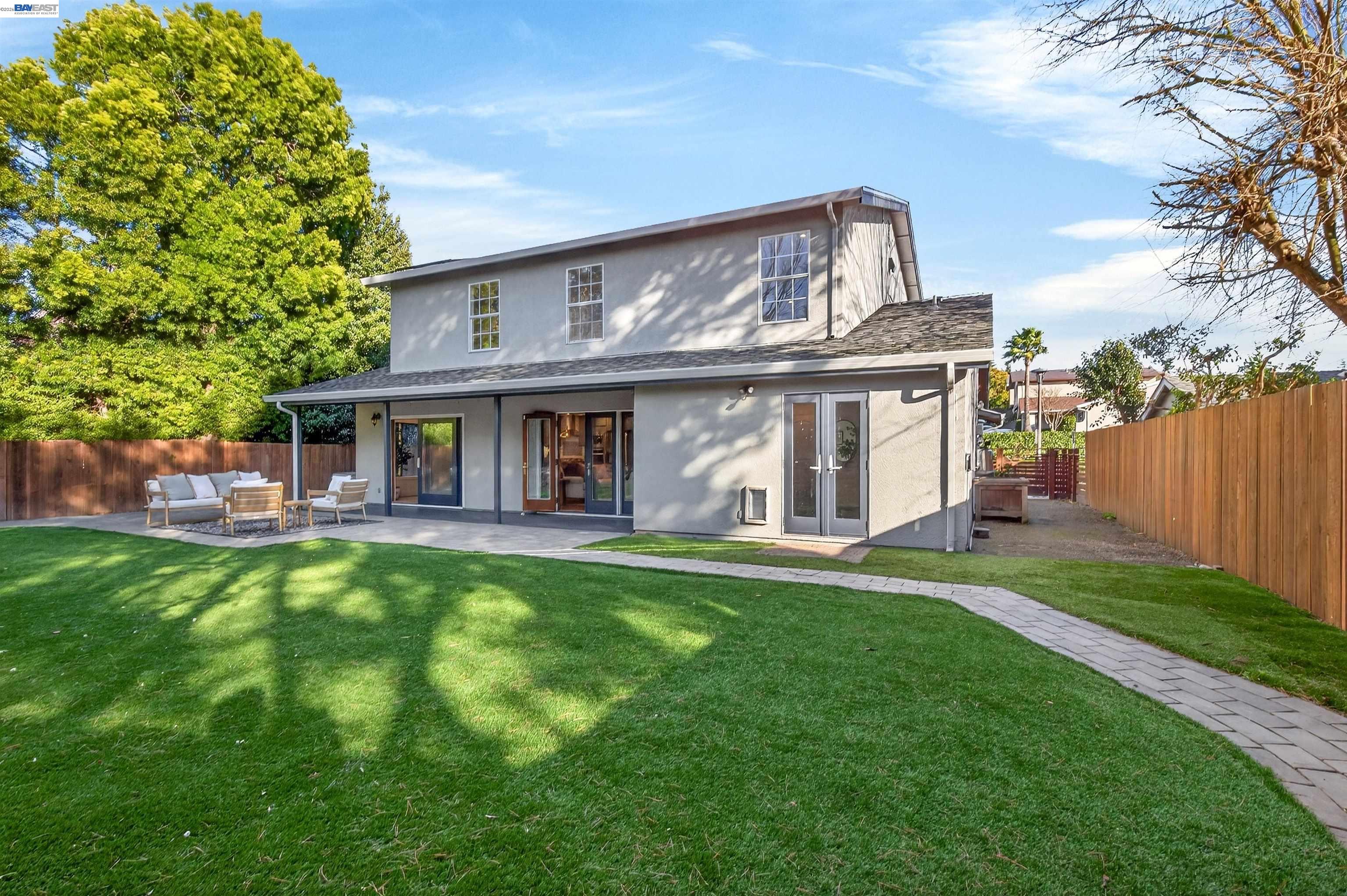 Detail Gallery Image 45 of 59 For 137 Chelsea Hills Dr, Benicia,  CA 94510 - 6 Beds | 3/1 Baths