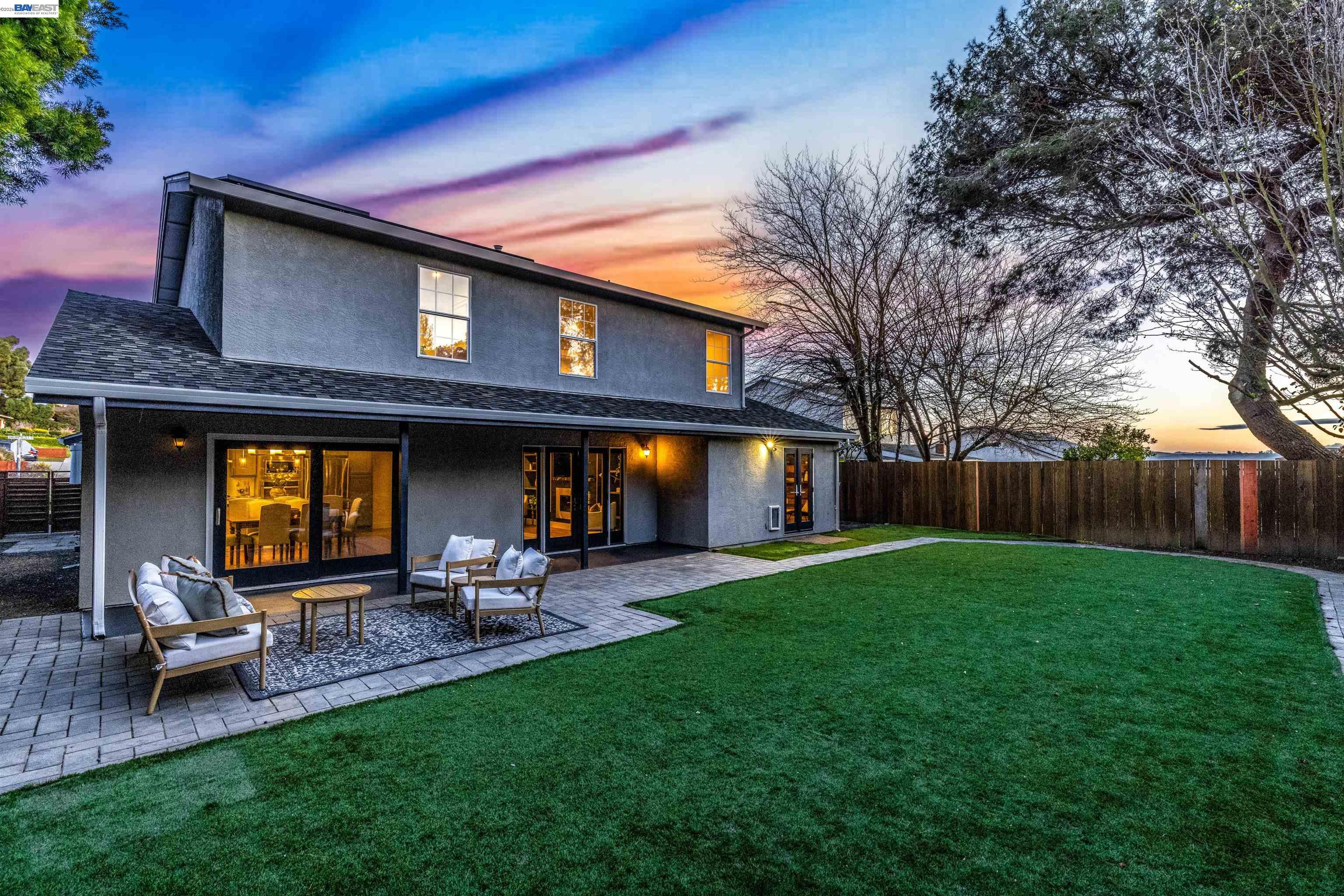 Detail Gallery Image 48 of 59 For 137 Chelsea Hills Dr, Benicia,  CA 94510 - 6 Beds | 3/1 Baths