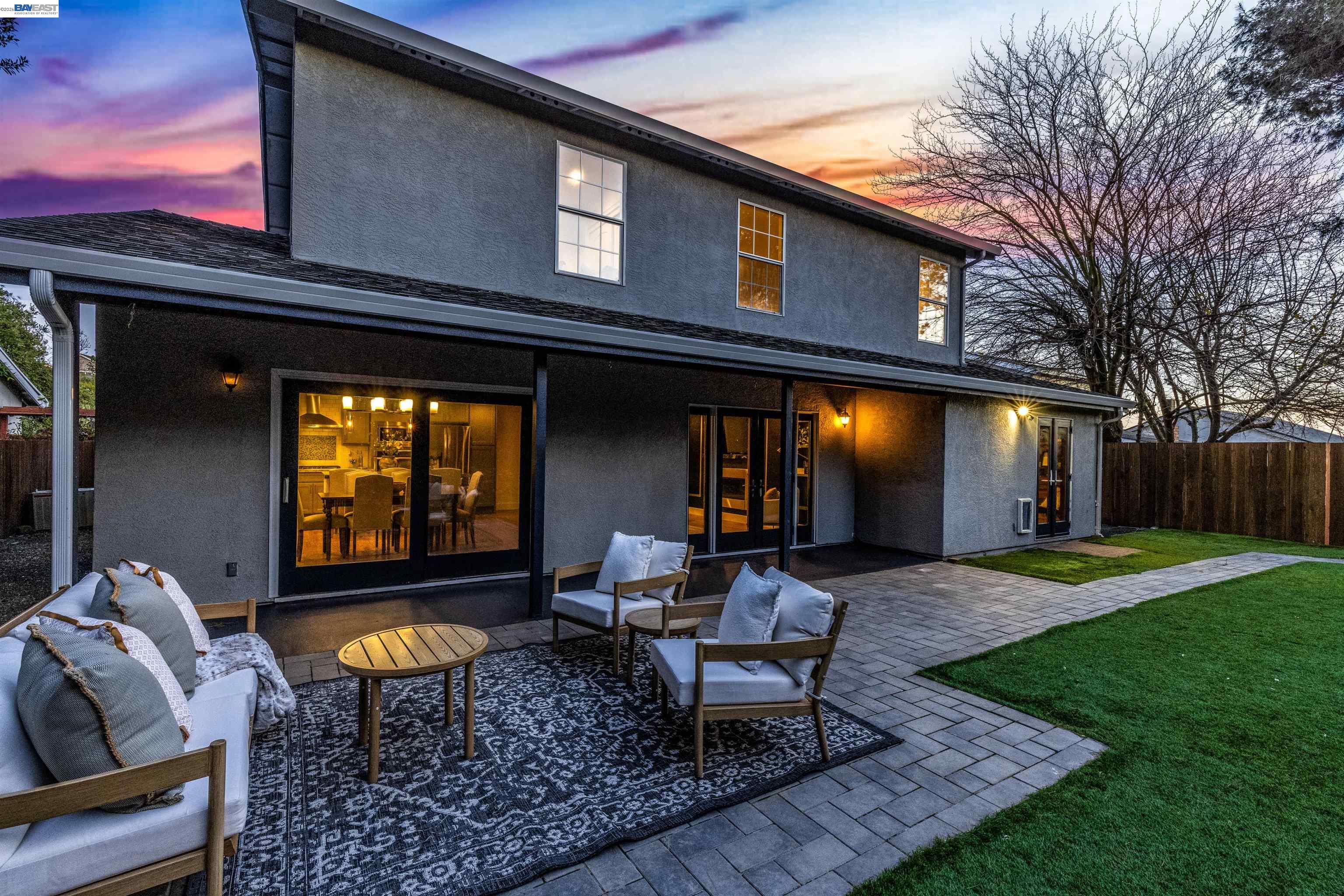 Detail Gallery Image 49 of 59 For 137 Chelsea Hills Dr, Benicia,  CA 94510 - 6 Beds | 3/1 Baths