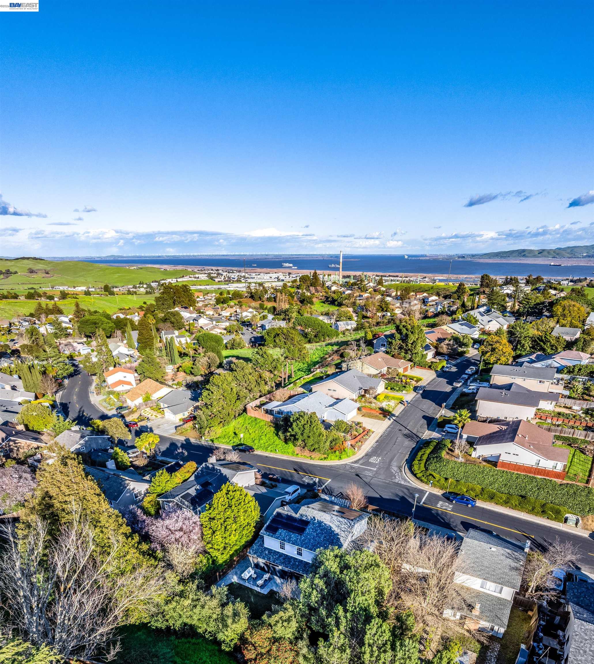 Detail Gallery Image 54 of 59 For 137 Chelsea Hills Dr, Benicia,  CA 94510 - 6 Beds | 3/1 Baths