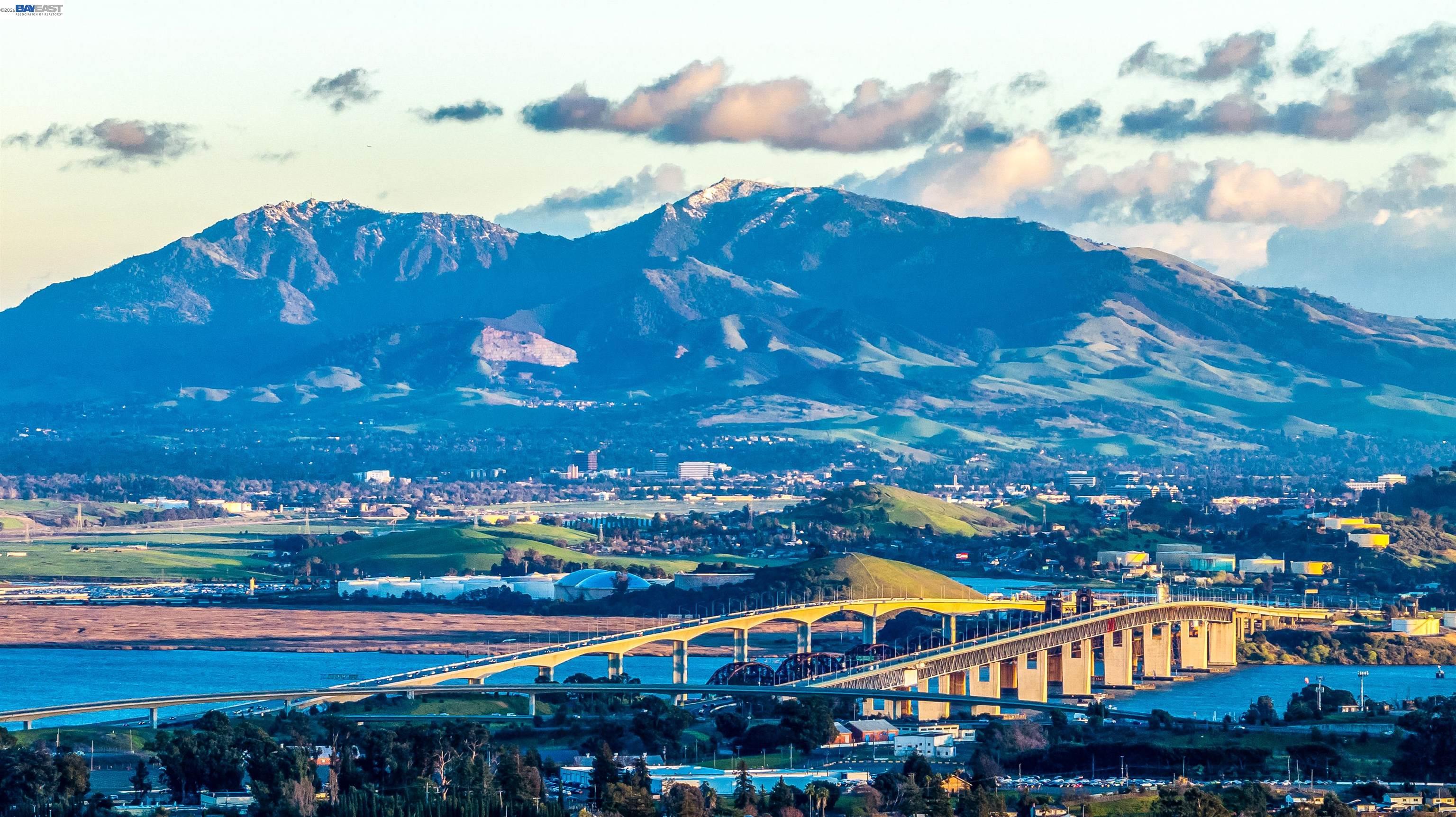 Detail Gallery Image 58 of 59 For 137 Chelsea Hills Dr, Benicia,  CA 94510 - 6 Beds | 3/1 Baths