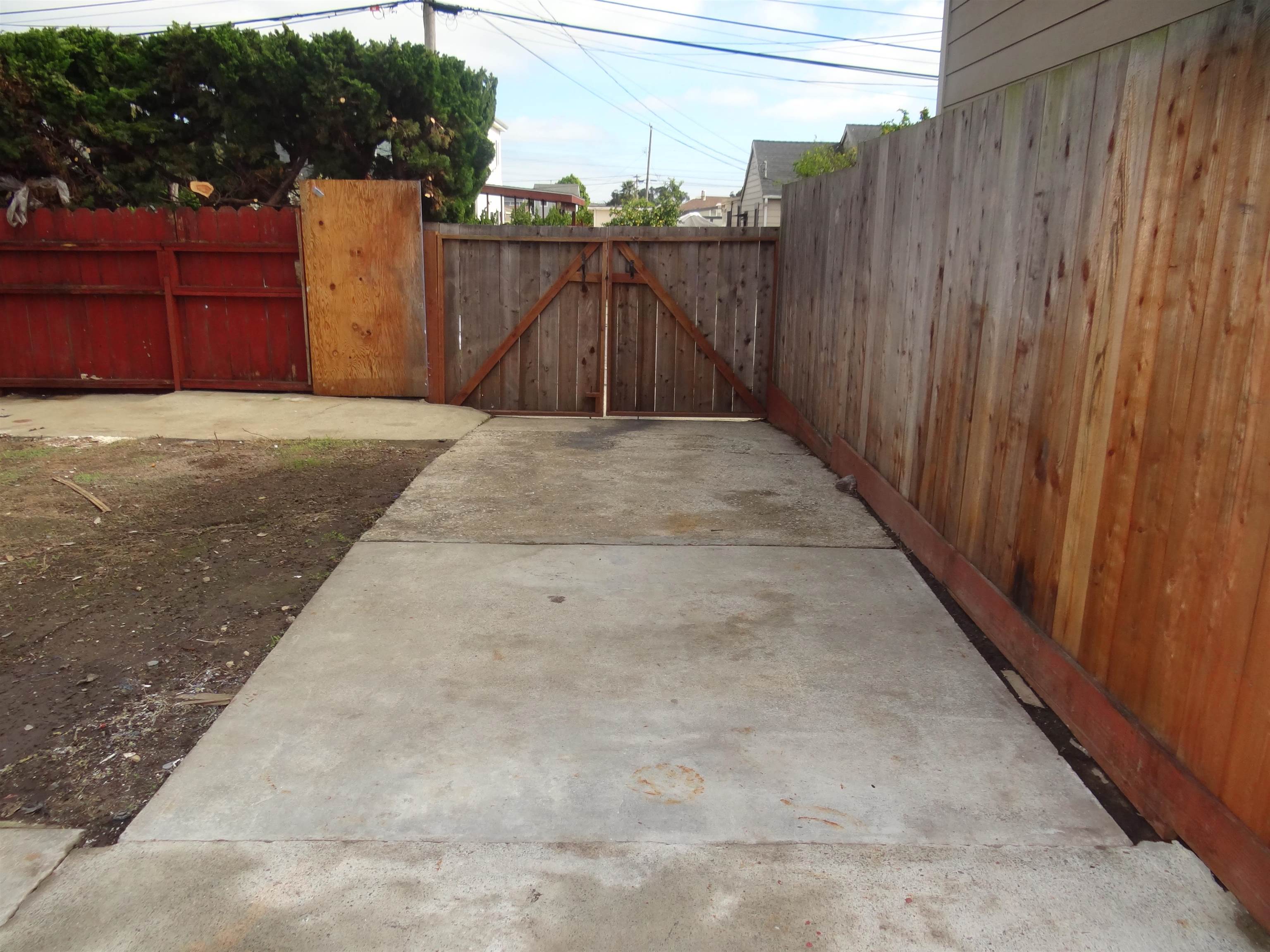 Detail Gallery Image 16 of 37 For 596 Walnut St, San Bruno,  CA 94066 - 3 Beds | 2/1 Baths