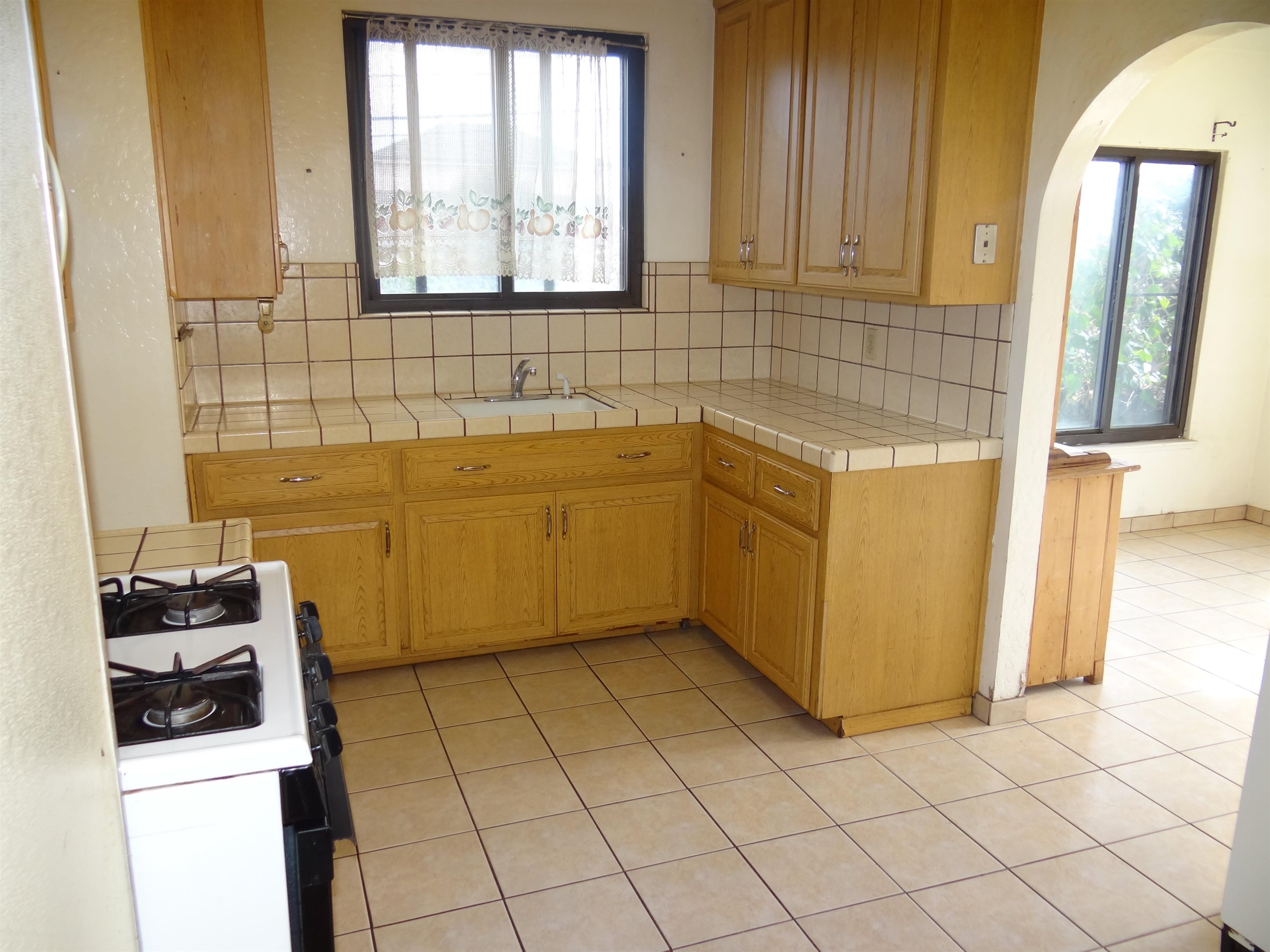 Detail Gallery Image 26 of 37 For 596 Walnut St, San Bruno,  CA 94066 - 3 Beds | 2/1 Baths