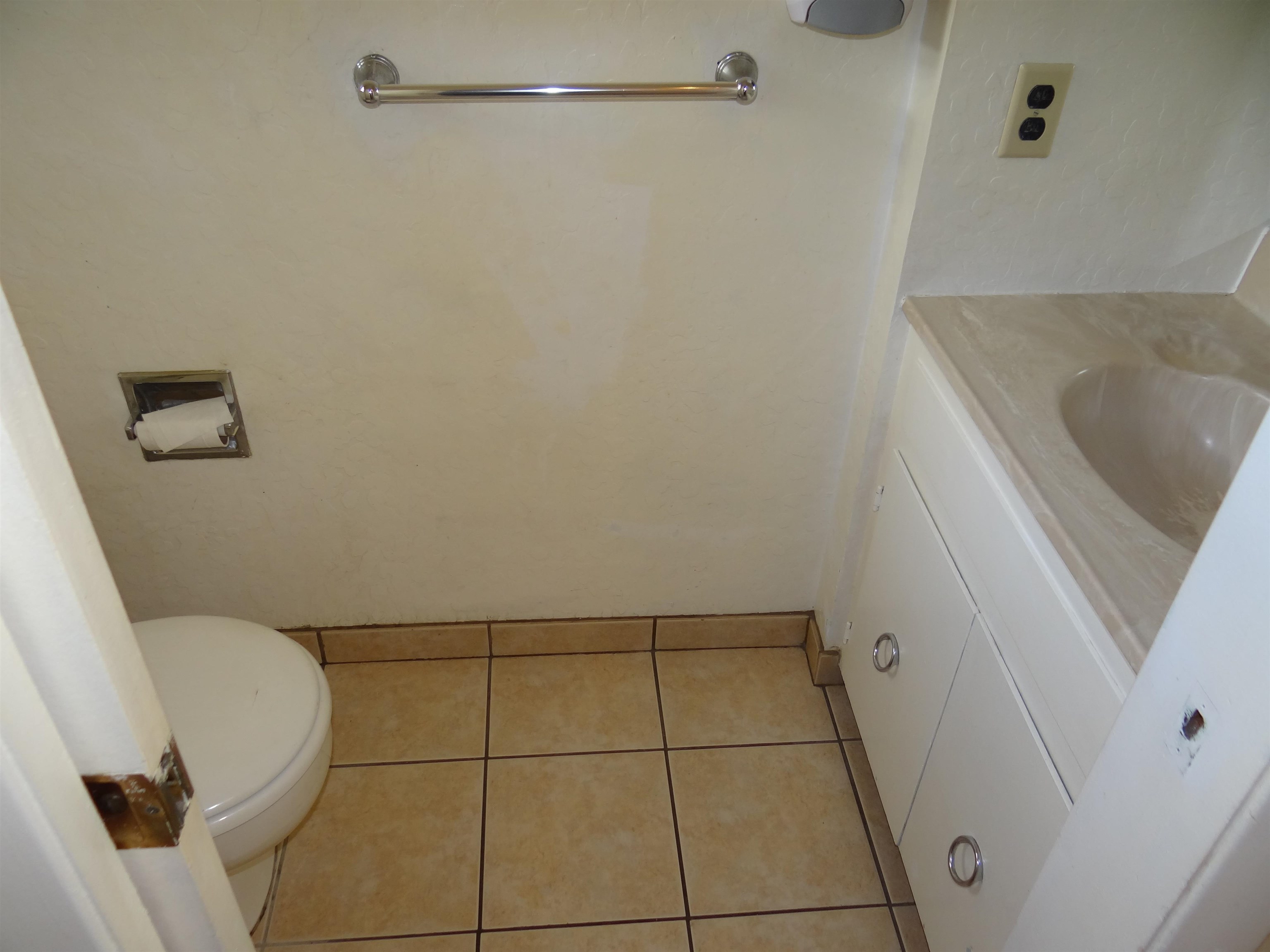 Detail Gallery Image 31 of 37 For 596 Walnut St, San Bruno,  CA 94066 - 3 Beds | 2/1 Baths