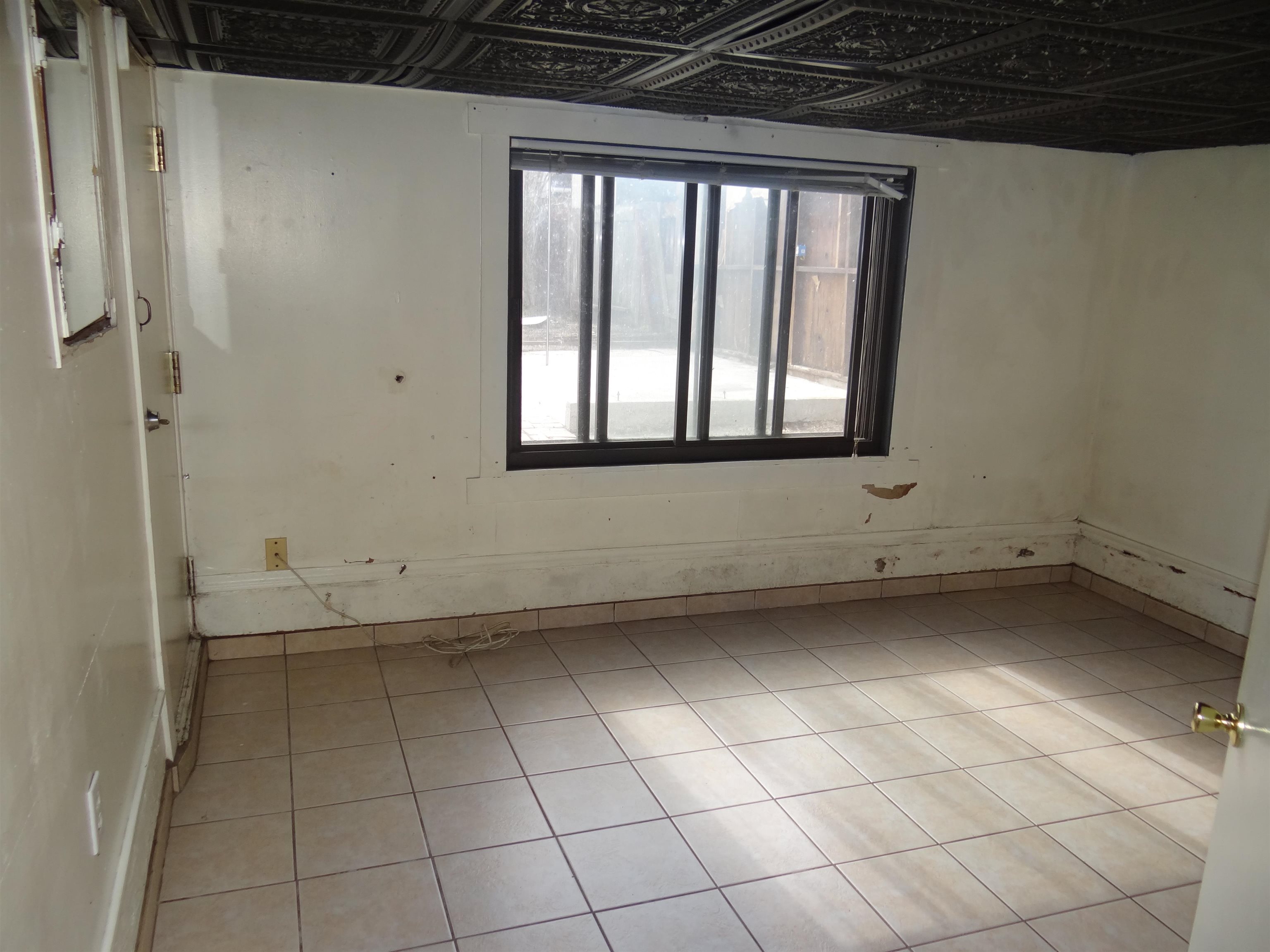 Detail Gallery Image 32 of 37 For 596 Walnut St, San Bruno,  CA 94066 - 3 Beds | 2/1 Baths