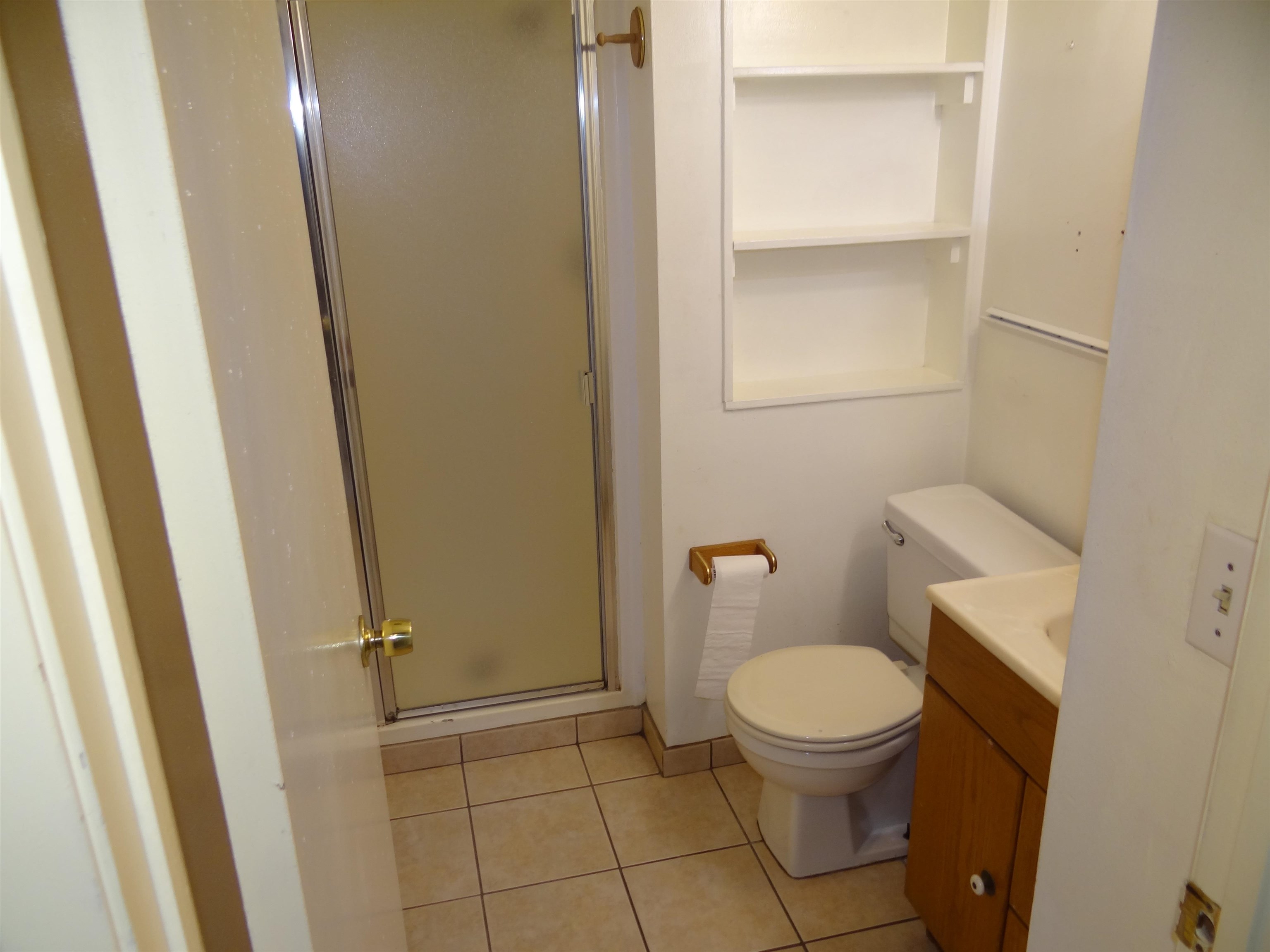 Detail Gallery Image 33 of 37 For 596 Walnut St, San Bruno,  CA 94066 - 3 Beds | 2/1 Baths