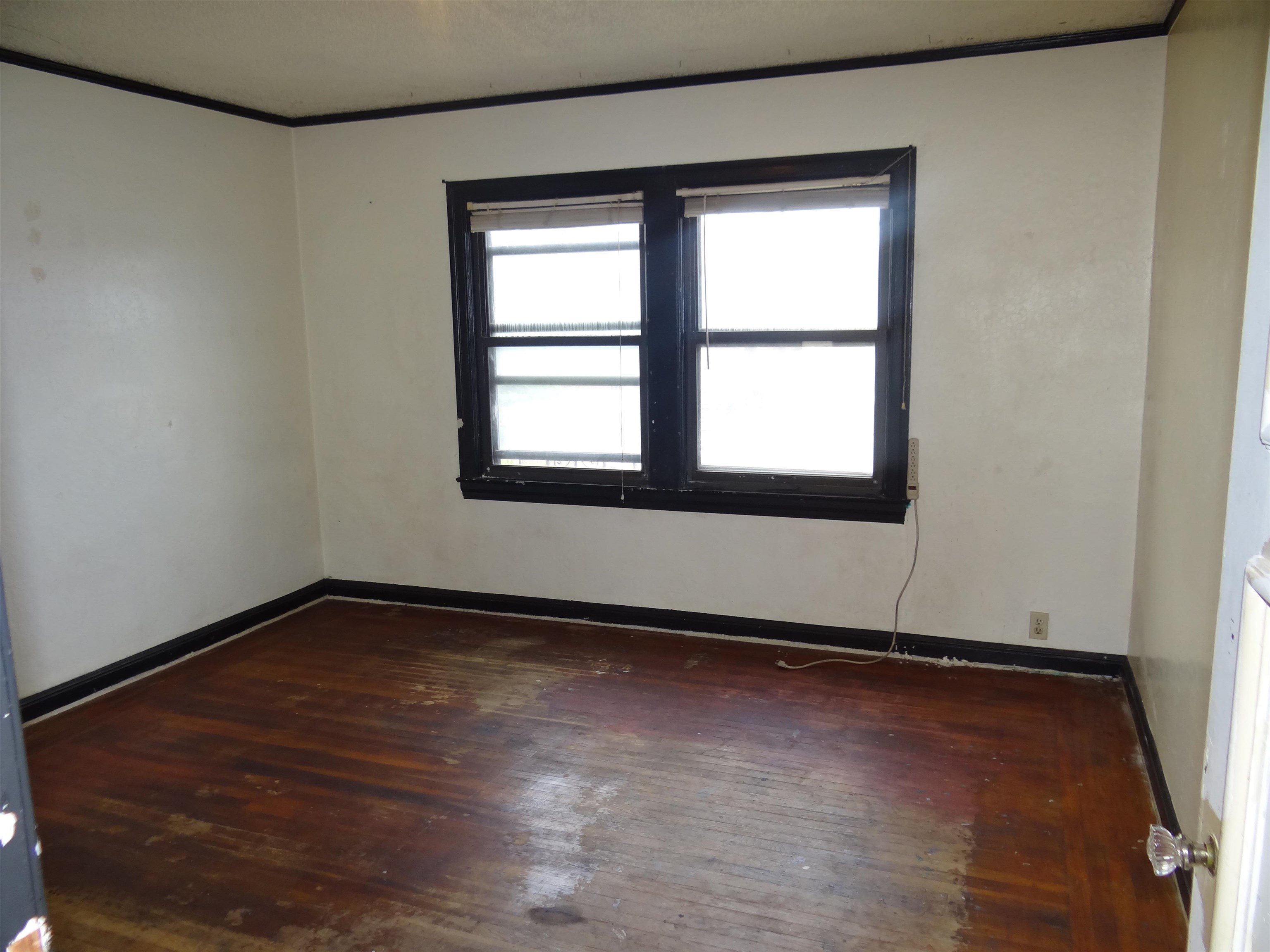 Detail Gallery Image 35 of 37 For 596 Walnut St, San Bruno,  CA 94066 - 3 Beds | 2/1 Baths