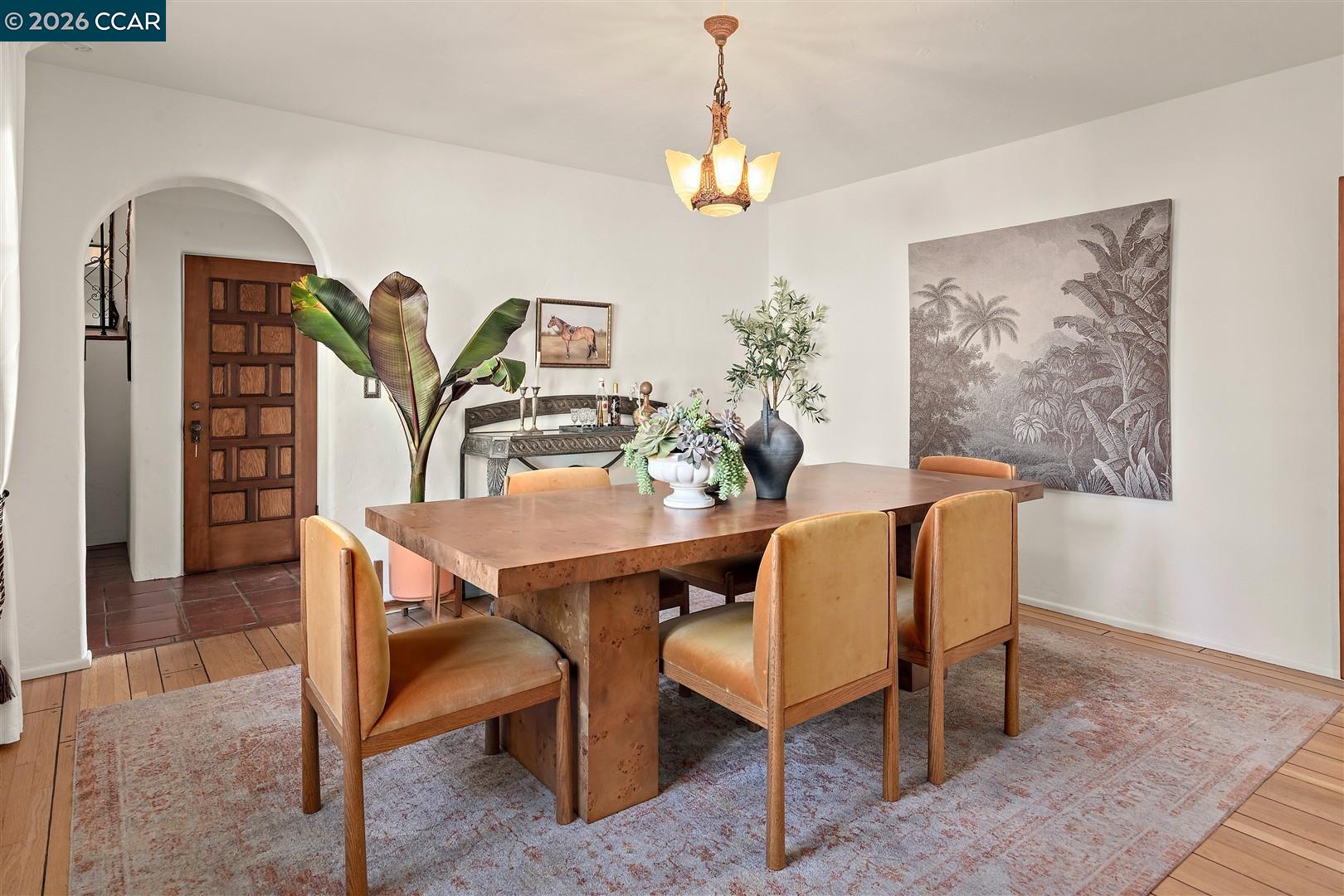 Detail Gallery Image 18 of 60 For 1239 Geneva St, Glendale,  CA 91207 - 4 Beds | 3 Baths