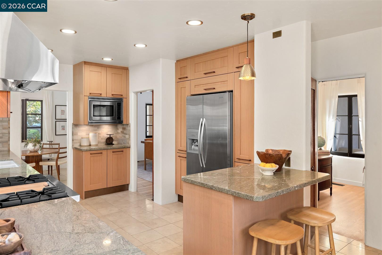 Detail Gallery Image 24 of 60 For 1239 Geneva St, Glendale,  CA 91207 - 4 Beds | 3 Baths