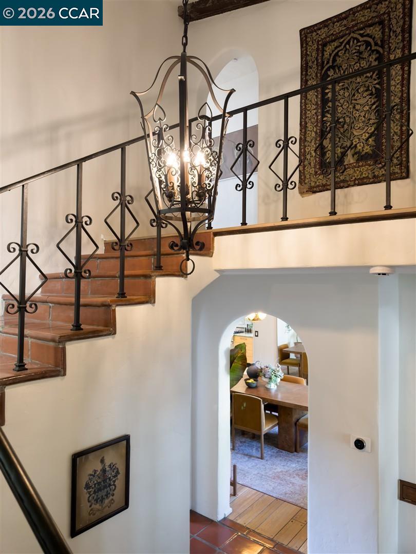 Detail Gallery Image 36 of 60 For 1239 Geneva St, Glendale,  CA 91207 - 4 Beds | 3 Baths