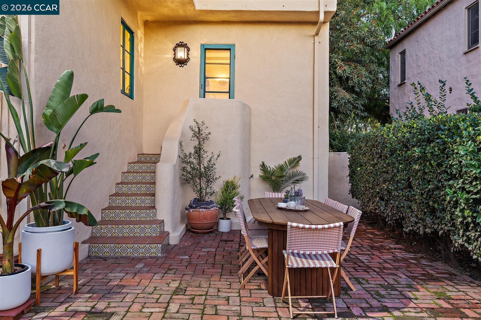 Detail Gallery Image 55 of 60 For 1239 Geneva St, Glendale,  CA 91207 - 4 Beds | 3 Baths