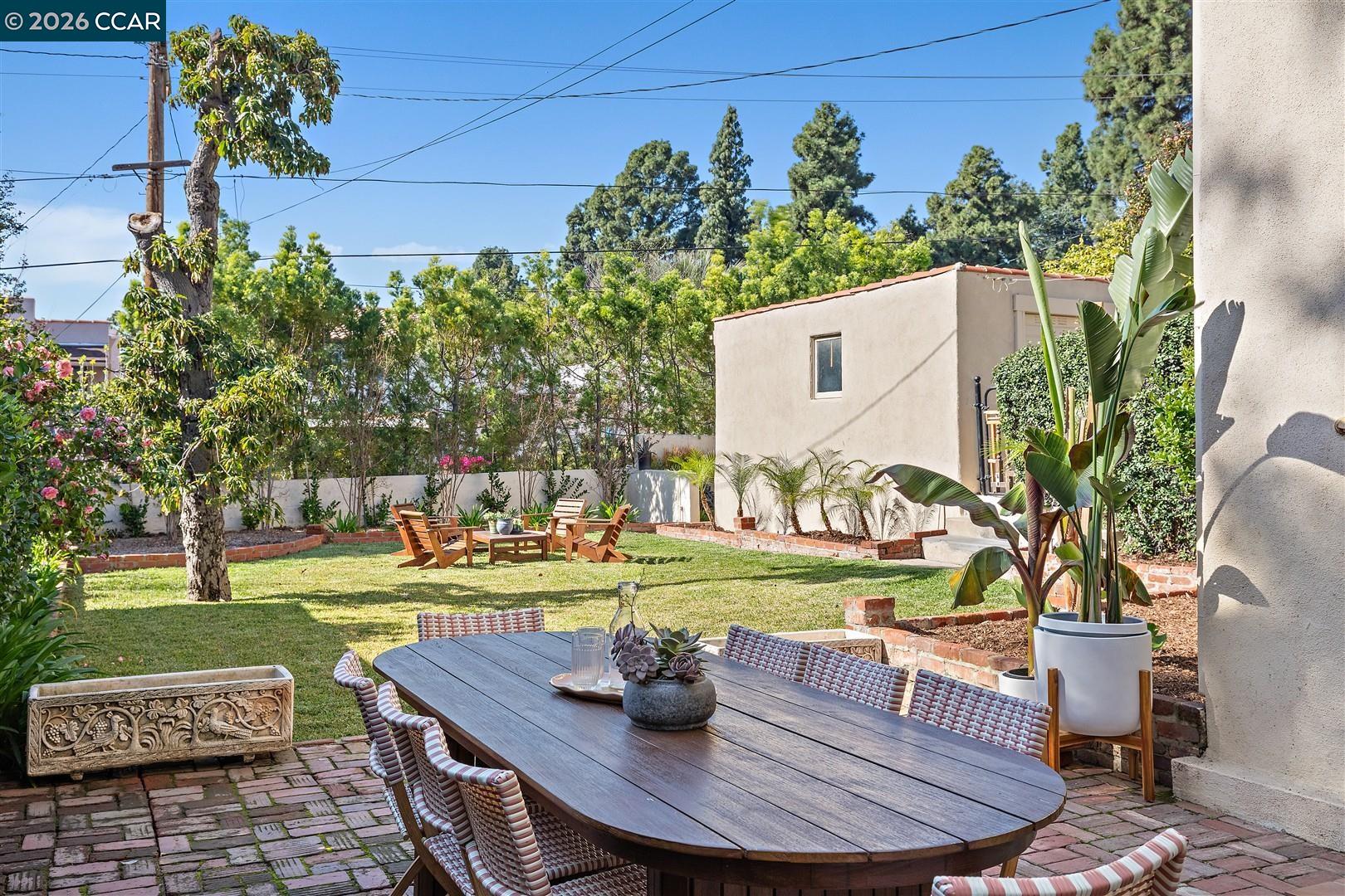 Detail Gallery Image 56 of 60 For 1239 Geneva St, Glendale,  CA 91207 - 4 Beds | 3 Baths