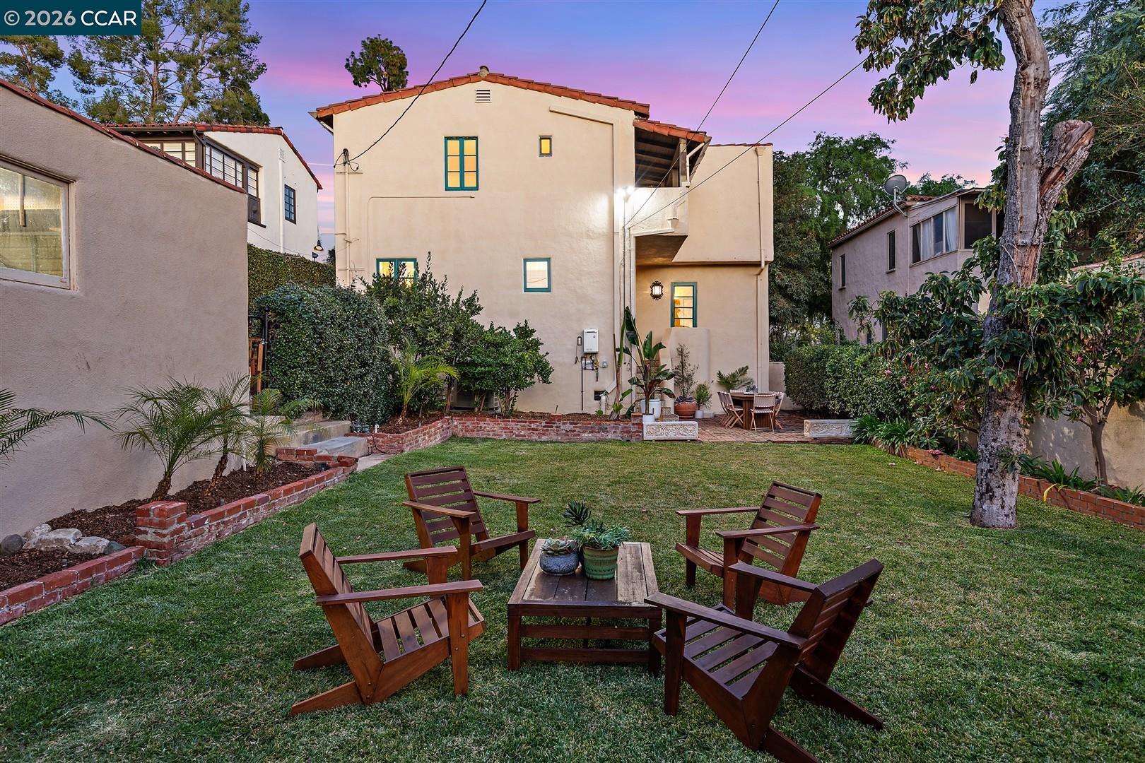 Detail Gallery Image 57 of 60 For 1239 Geneva St, Glendale,  CA 91207 - 4 Beds | 3 Baths