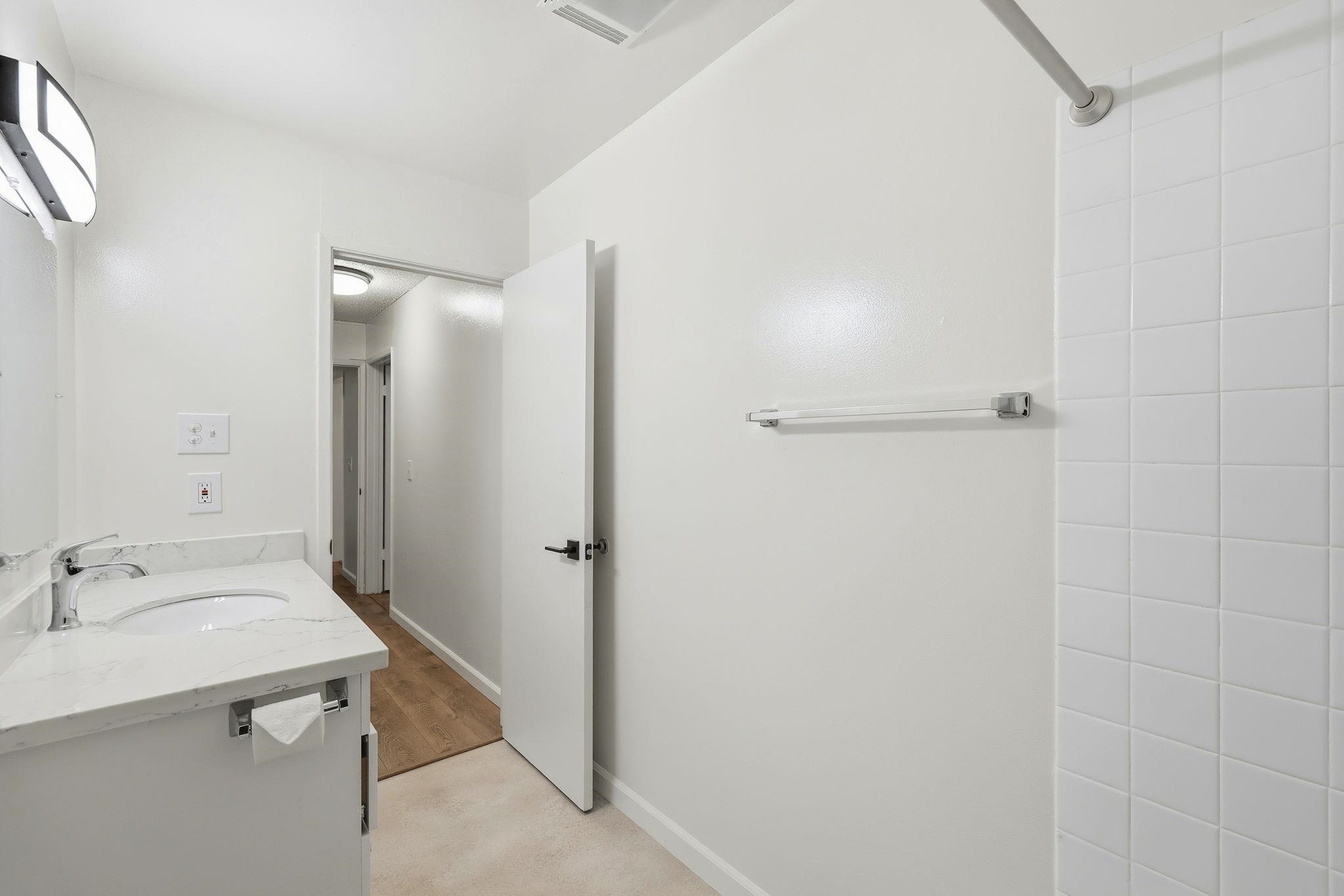 Photo #16: 41124279 Listing: Photo #16