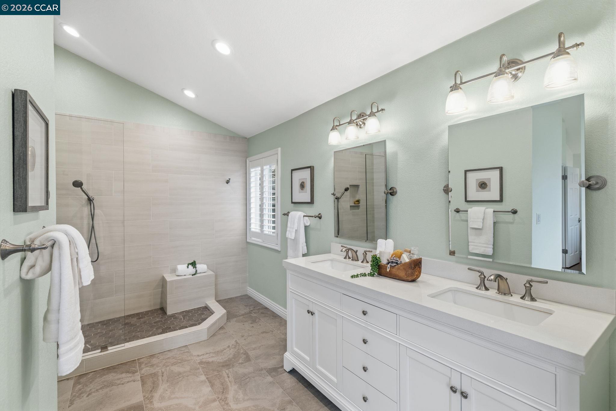 Detail Gallery Image 34 of 55 For 1405 Fountain Springs Cir, Danville,  CA 94526 - 4 Beds | 2/1 Baths