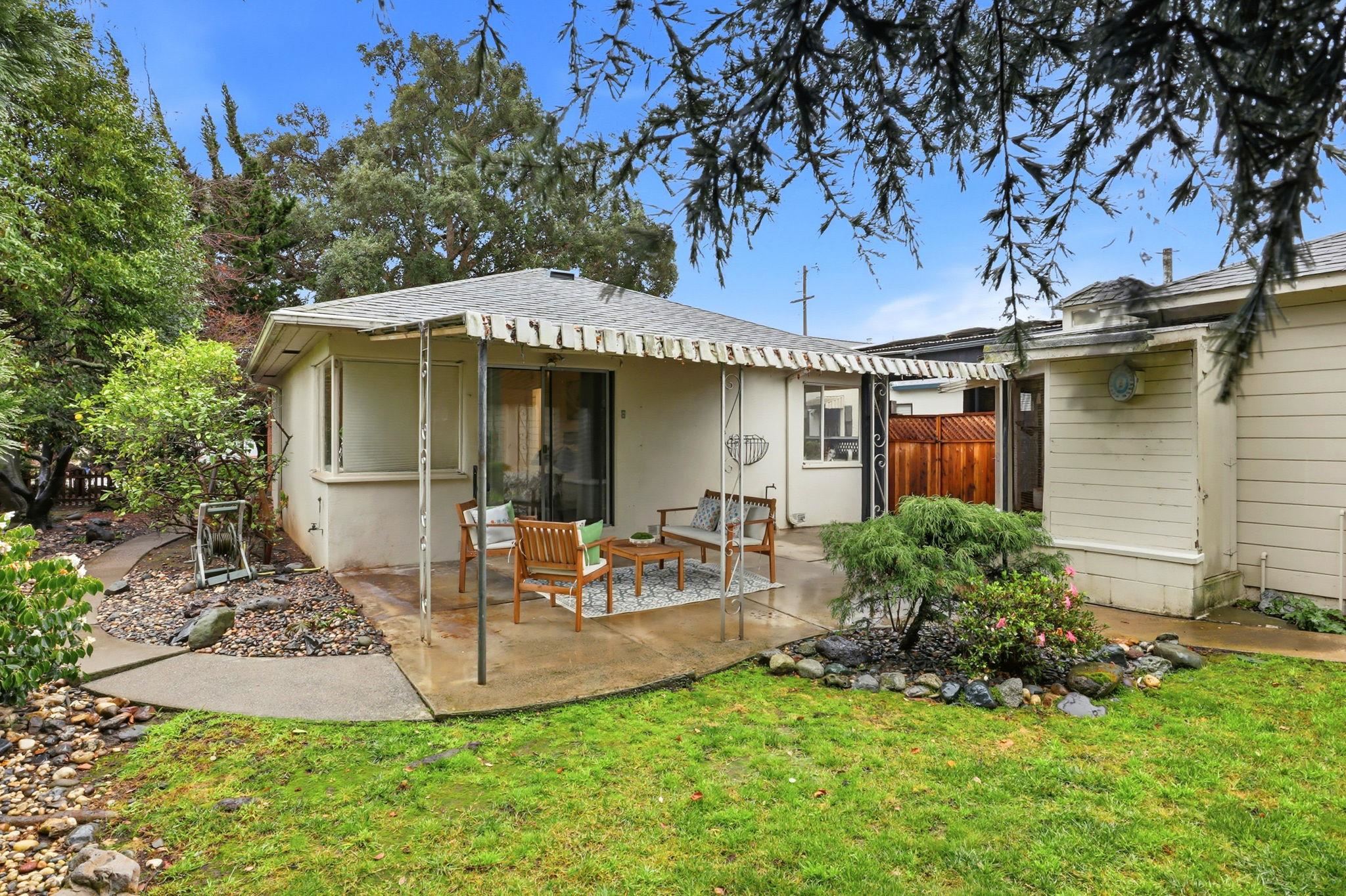 Detail Gallery Image 31 of 36 For 3630 Lorena Ave, Castro Valley,  CA 94546 - 3 Beds | 1 Baths